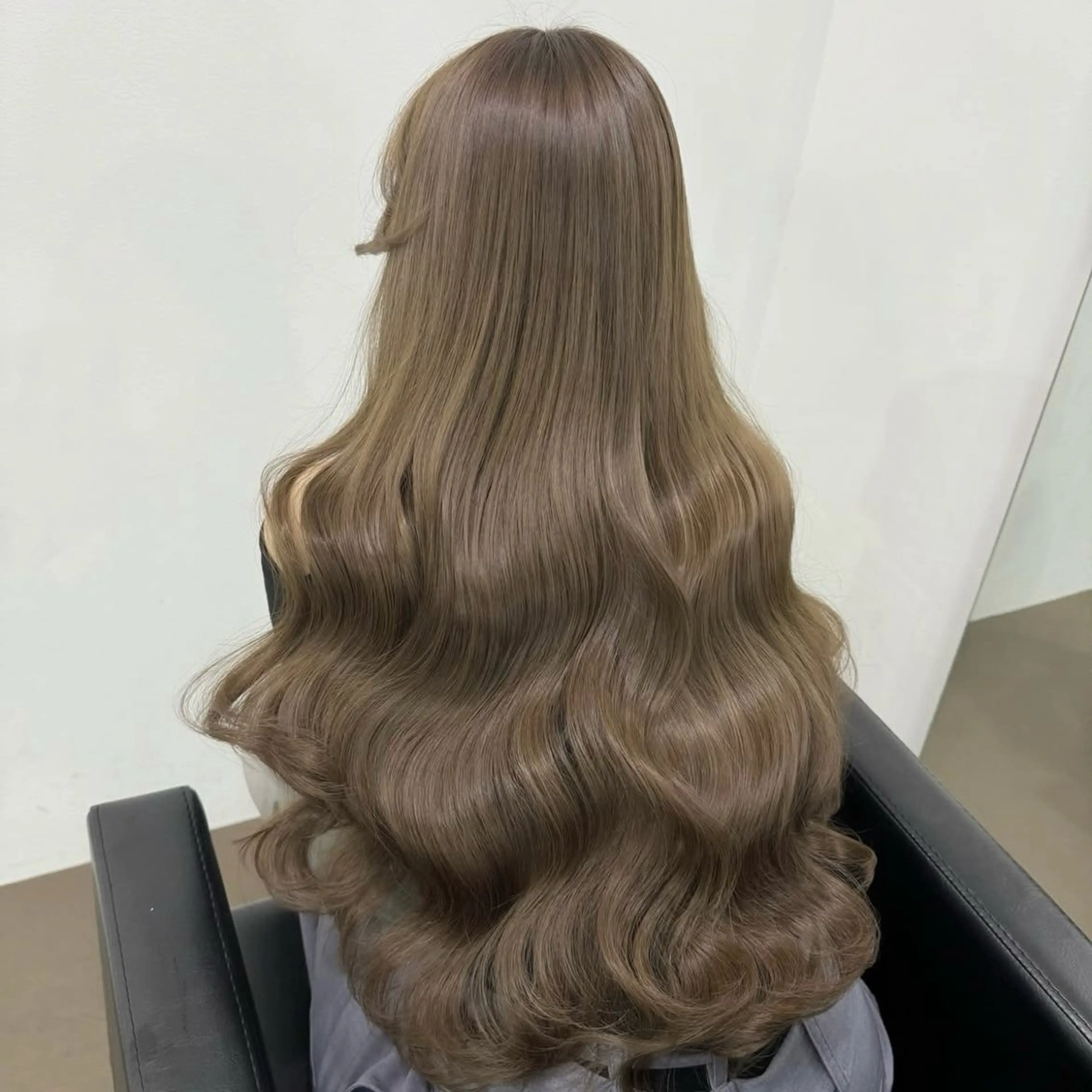 ロング ヘアカラー トリートメント 川元 春奈のヘアスタイル