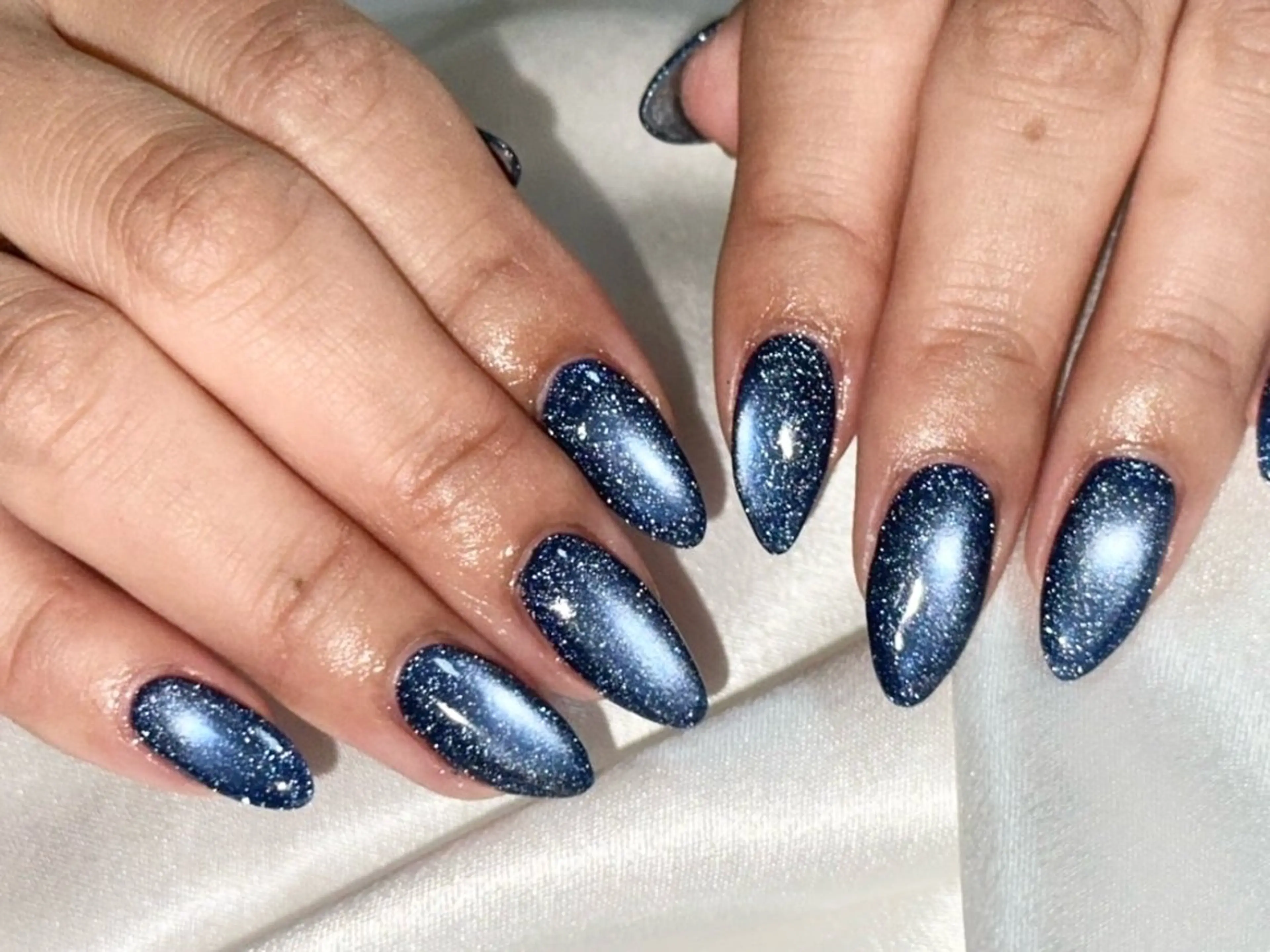 ネイル オーロラネイル 桜ネイル フラッシュネイル フラッシュマグ フラワーネイル ハンドネイル mogunail &blowのネイルデザイン