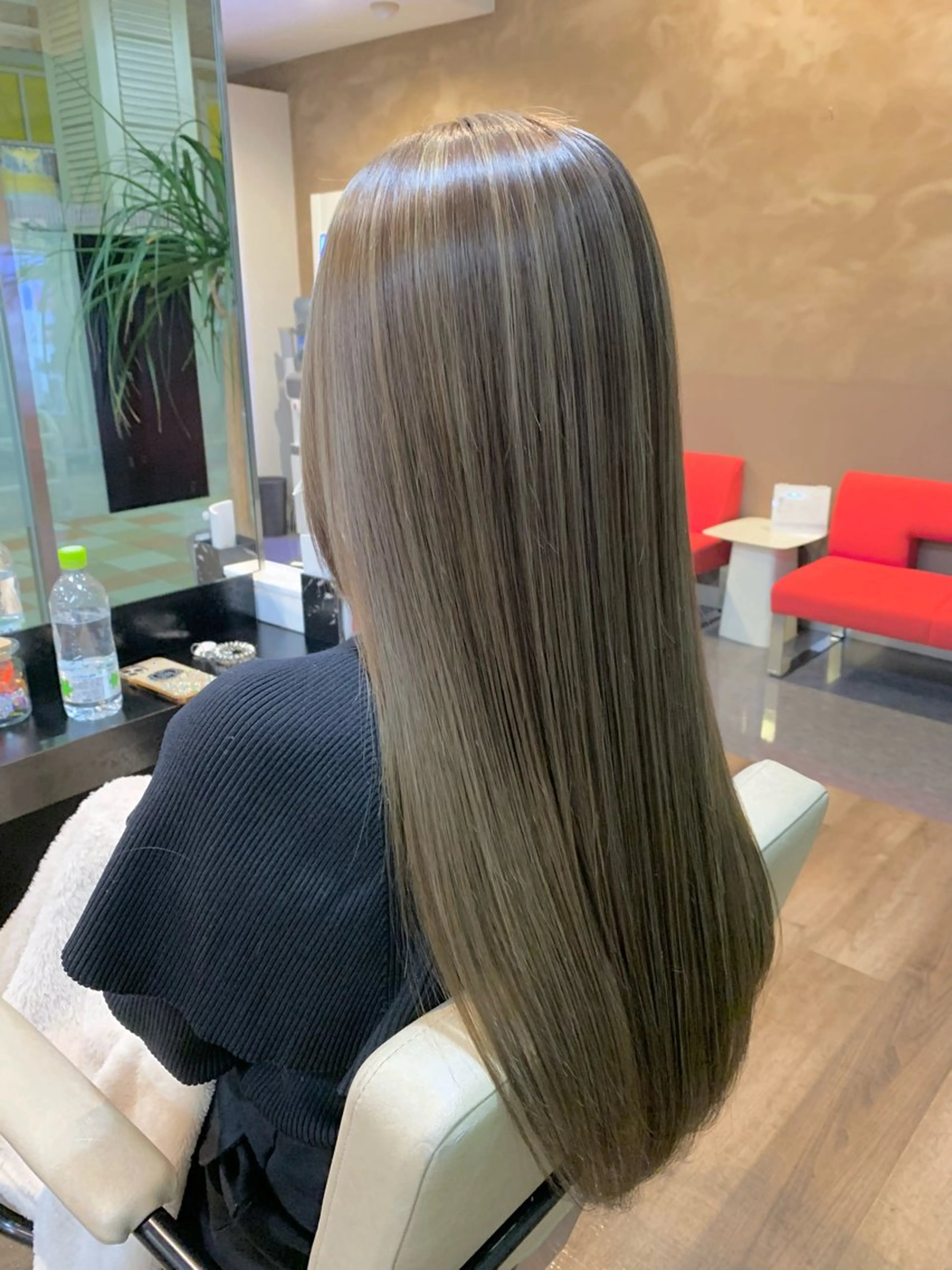 ロング カラー デザインカラー グレージュ ハイライトカラー ハイライト カット 縮毛矯正 トリートメント 【艶カラー】 STYLE 和泉俊希のヘアスタイル