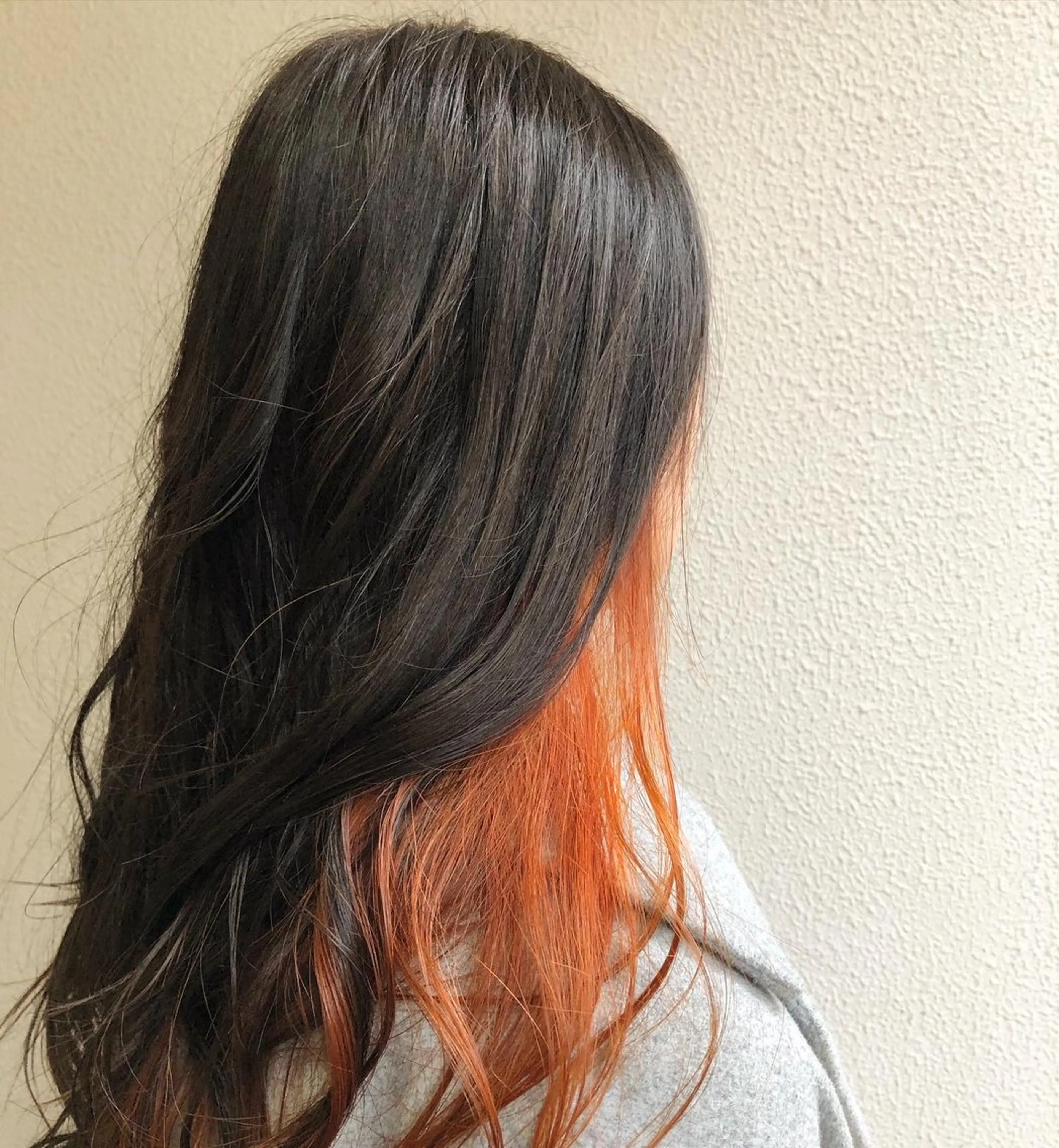 ロング カラー グレージュ オレンジ カット ヘアカラー くまがい みゆ【edge.】のヘアスタイル