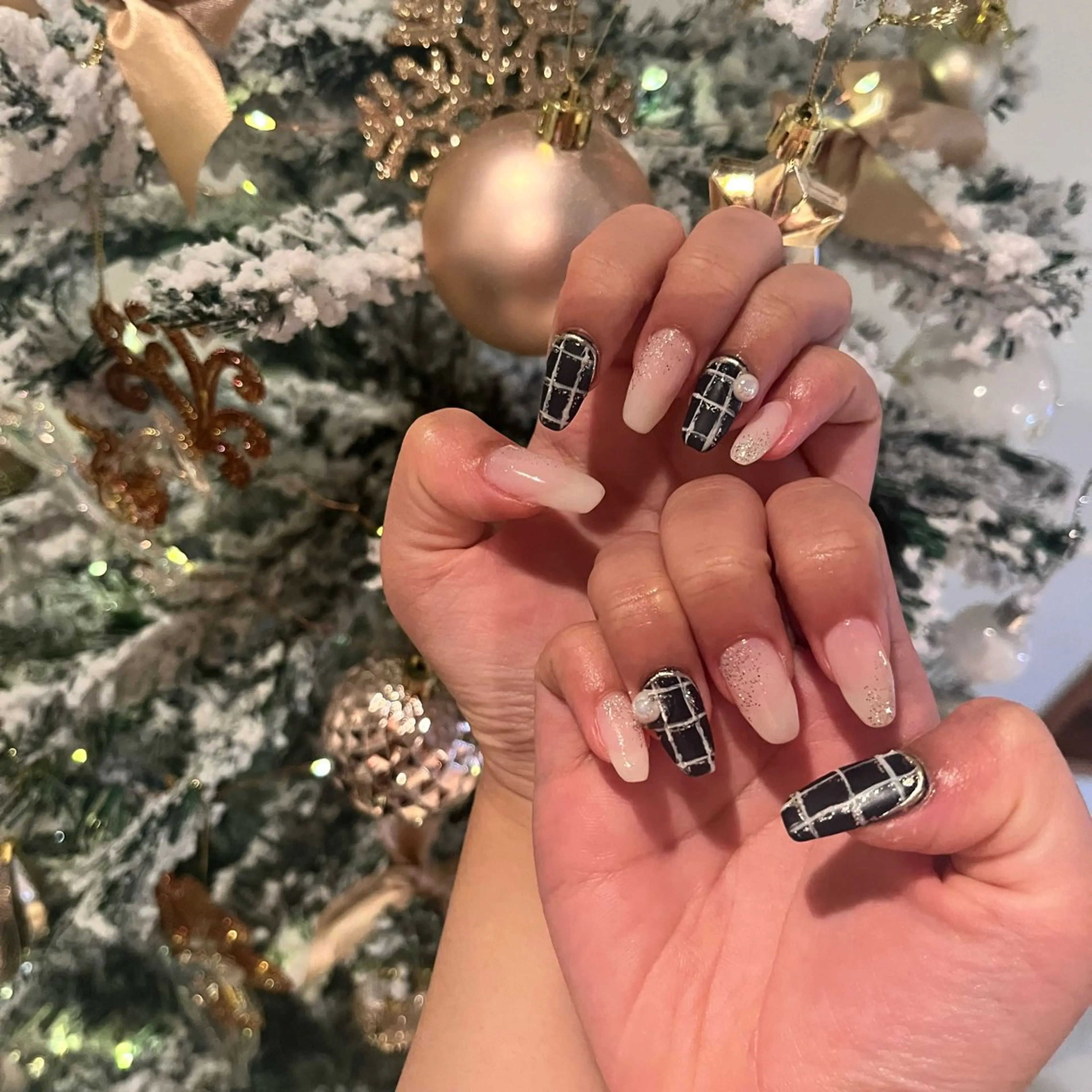 ネイル ネイビー 冬ネイル クリスマス DariL Ayaのネイルデザイン