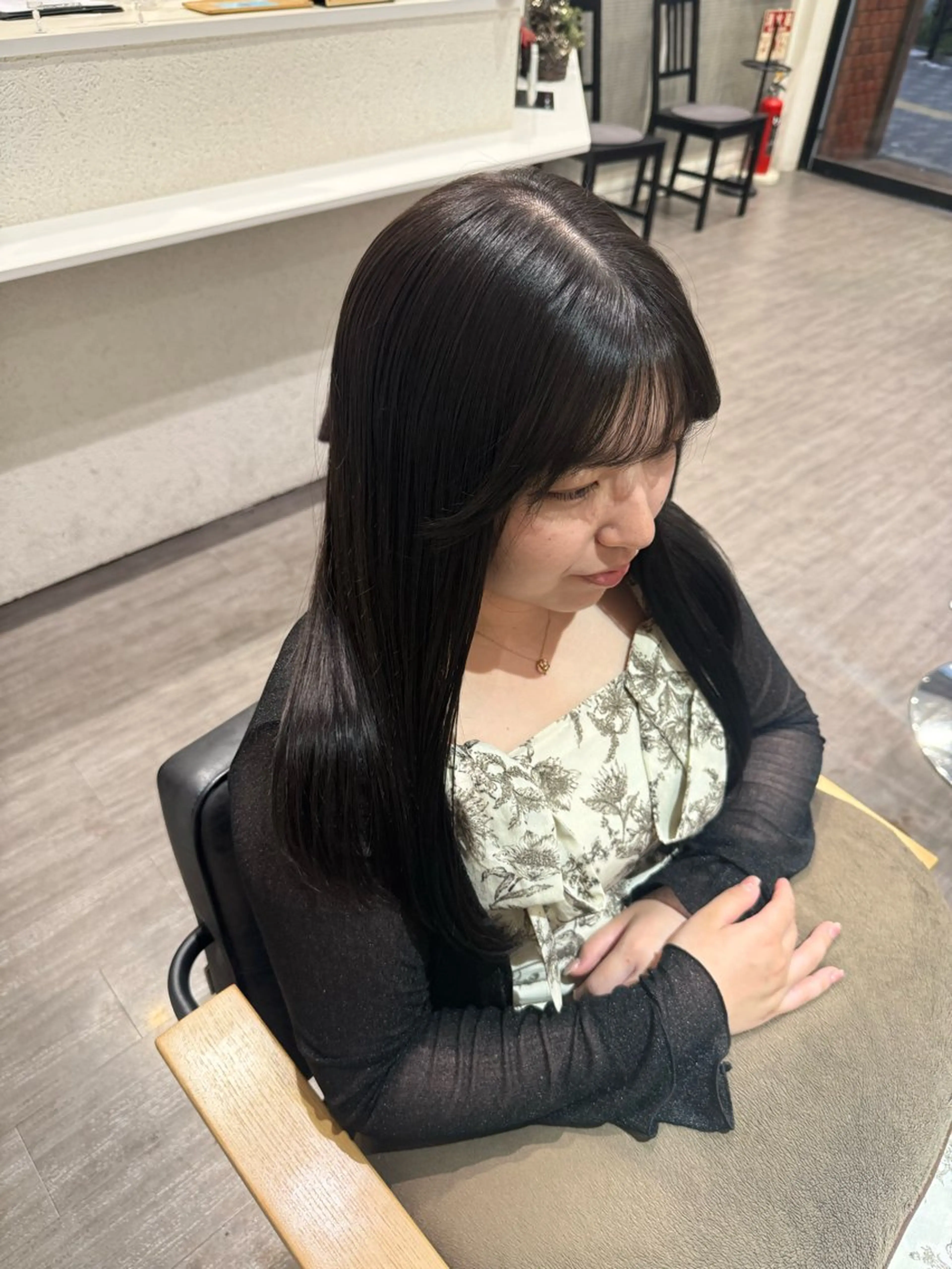 セミロング カラー ダークグレー ダークグレージュ グレージュ カット ヘアカラー トリートメント 艶髪レイヤー上田 紗也🇰🇷💗のヘアスタイル