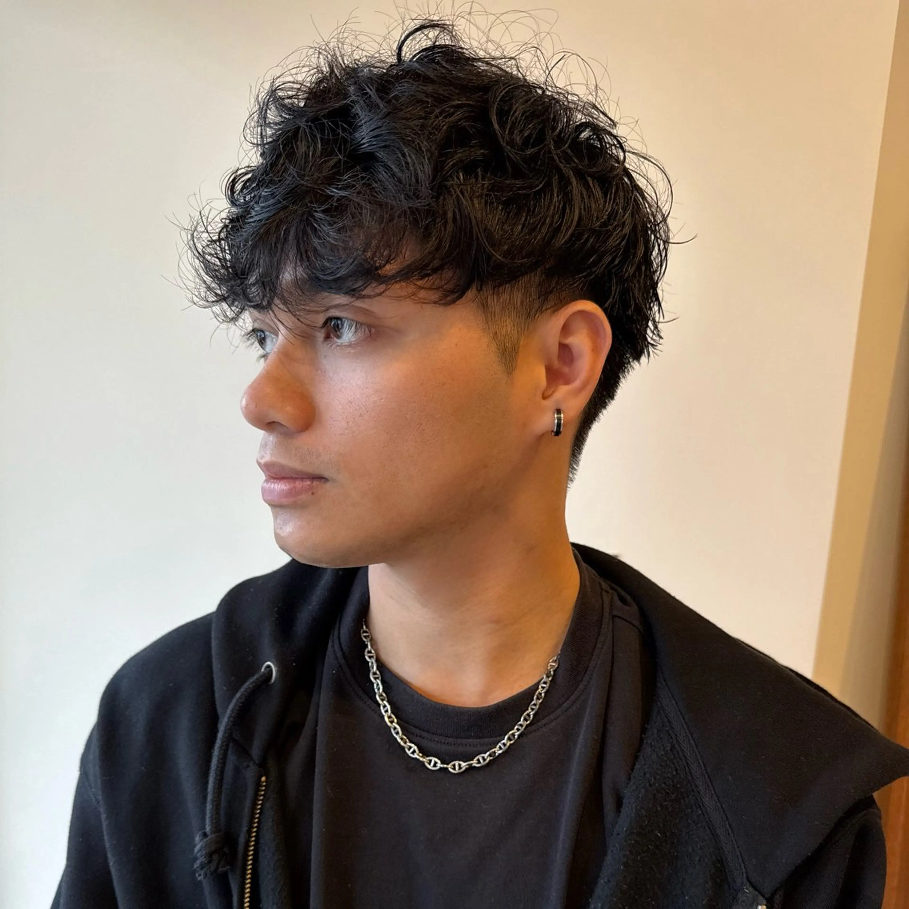 ショート カット パーマ 【レイヤー/透明感/ ハイトーン】Rionのヘアスタイル