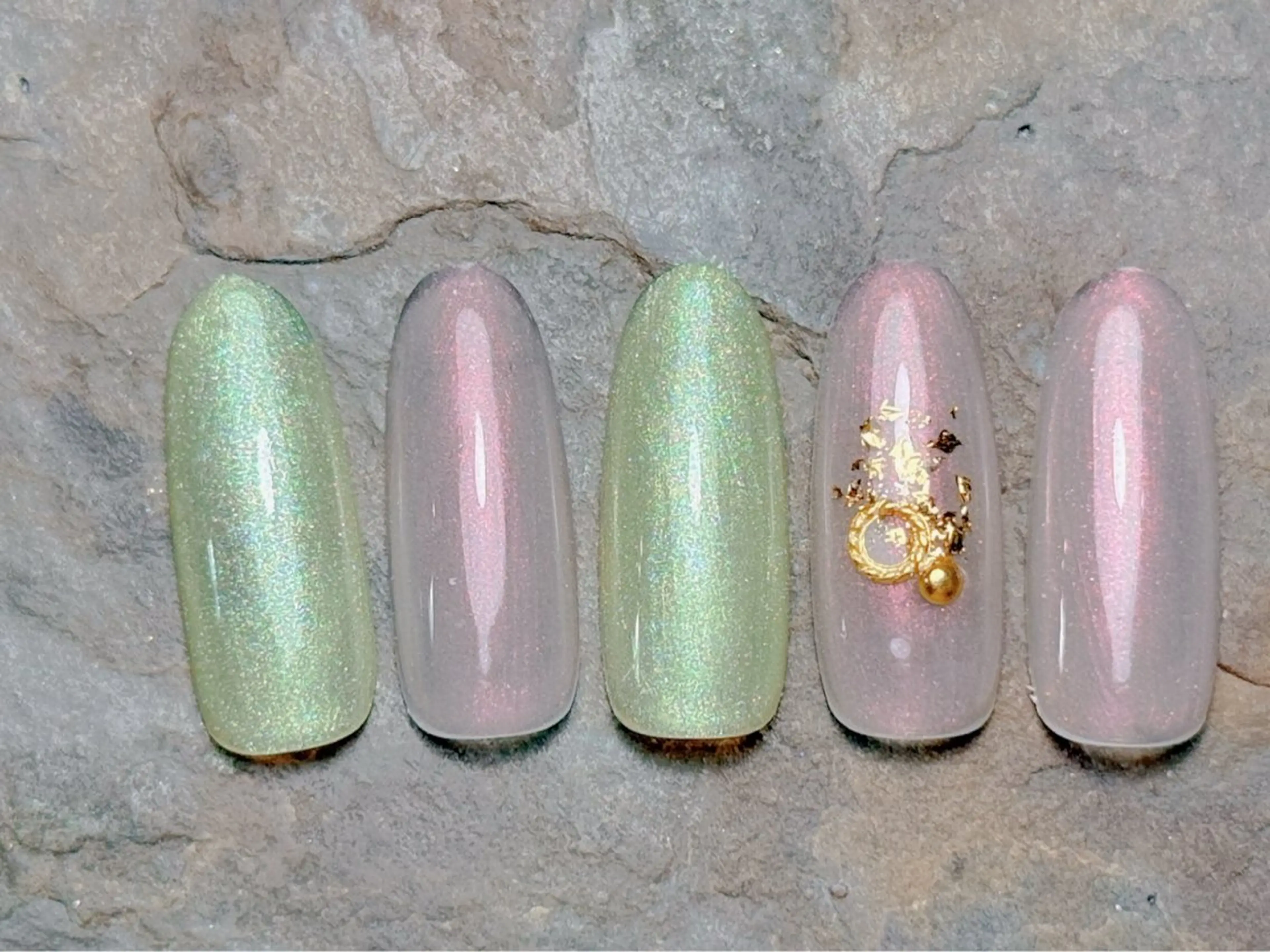 ネイル ハンドネイル マジックミラー所属・マジック ミラーのネイルデザイン