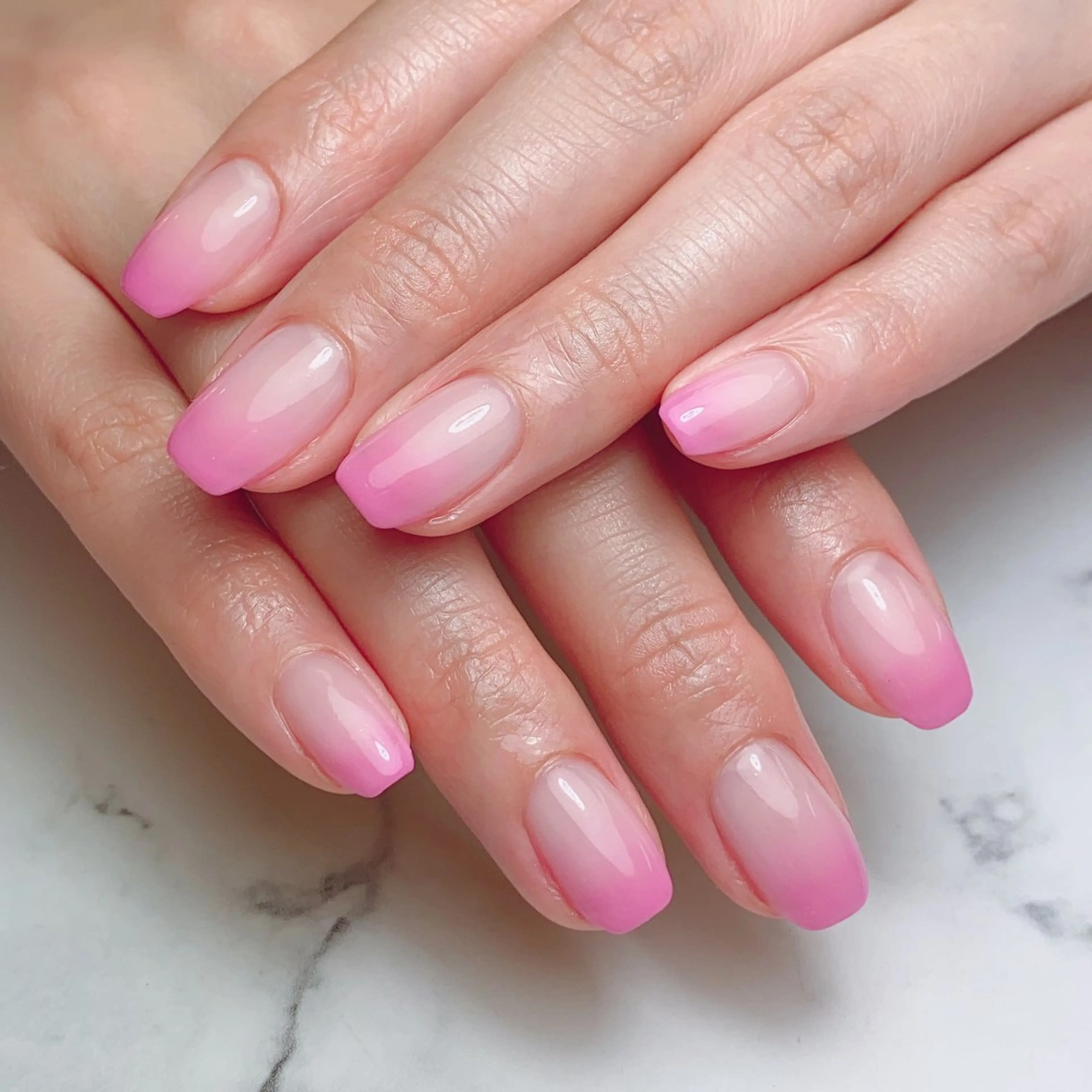 ネイル グラデーション ハンドネイル 石原 夕華のネイルデザイン