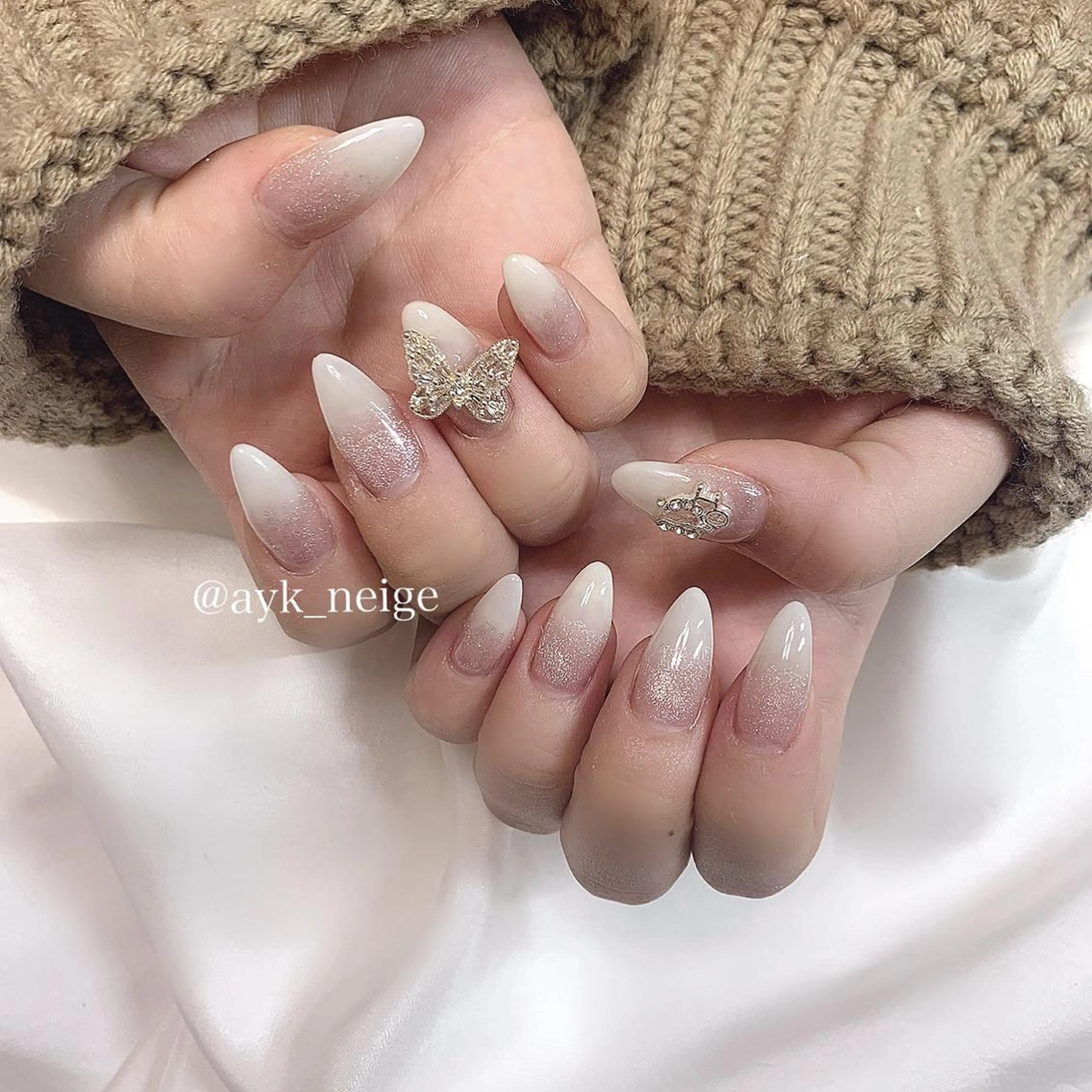 ネイル フットネイル キラキラネイル 韓国ネイル 冬ネイル n'eige nail所属・大谷 綾香のネイルデザイン