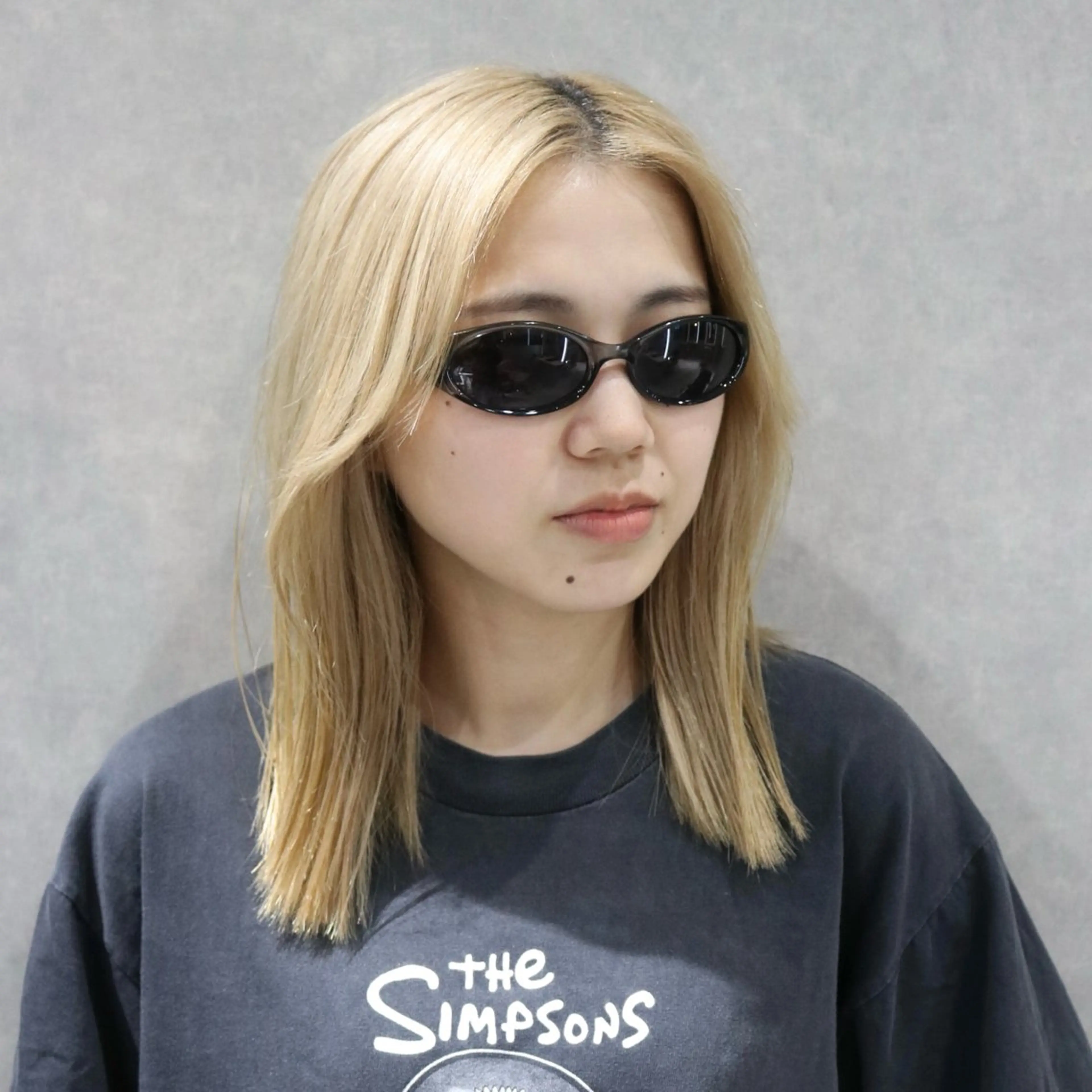 ミディアム ヘアカラー 【レイヤー/透明感/ ハイトーン】Rionのヘアスタイル