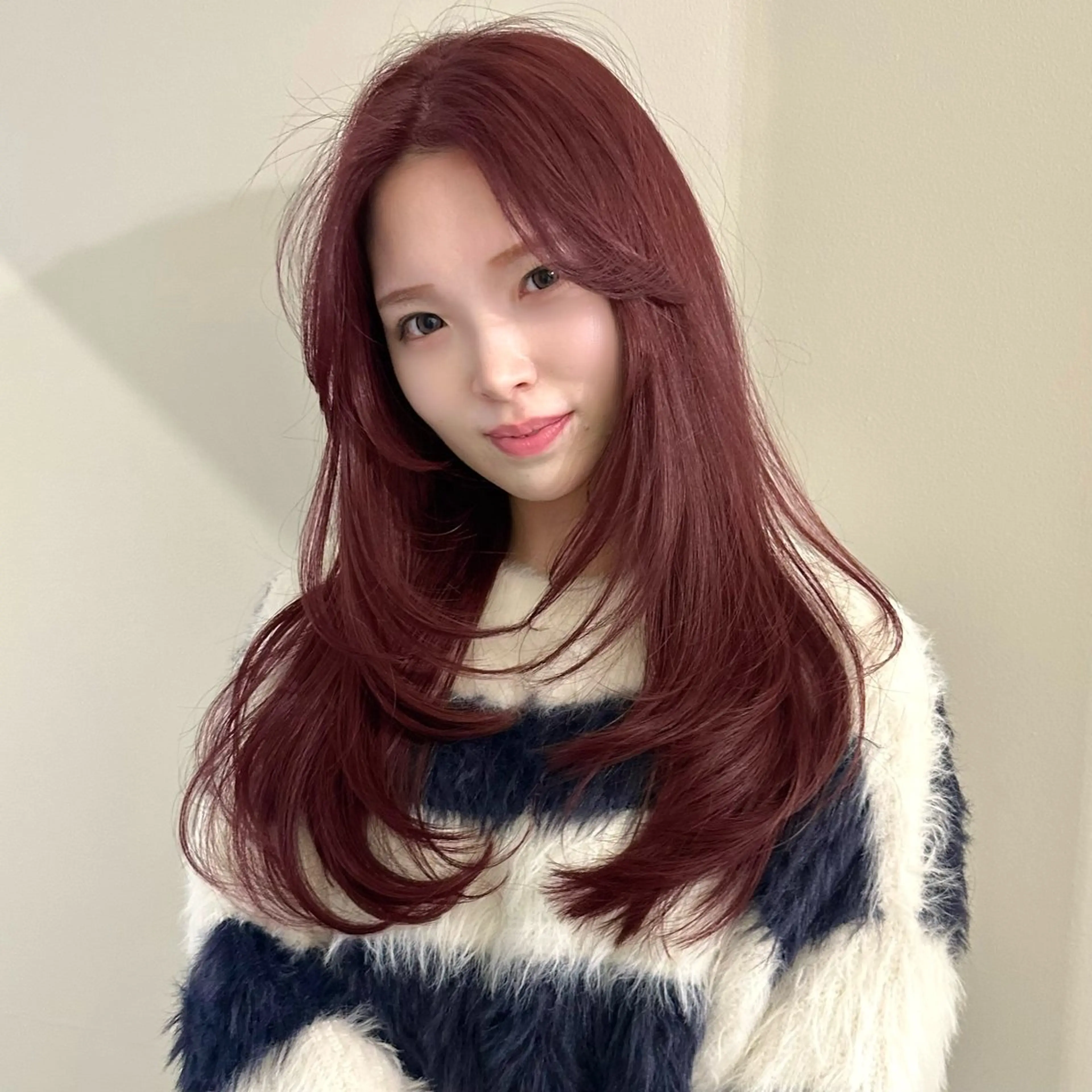 セミロング 🌹ハッシュカット、 レイヤー韓国ヘア🌹のヘアスタイル