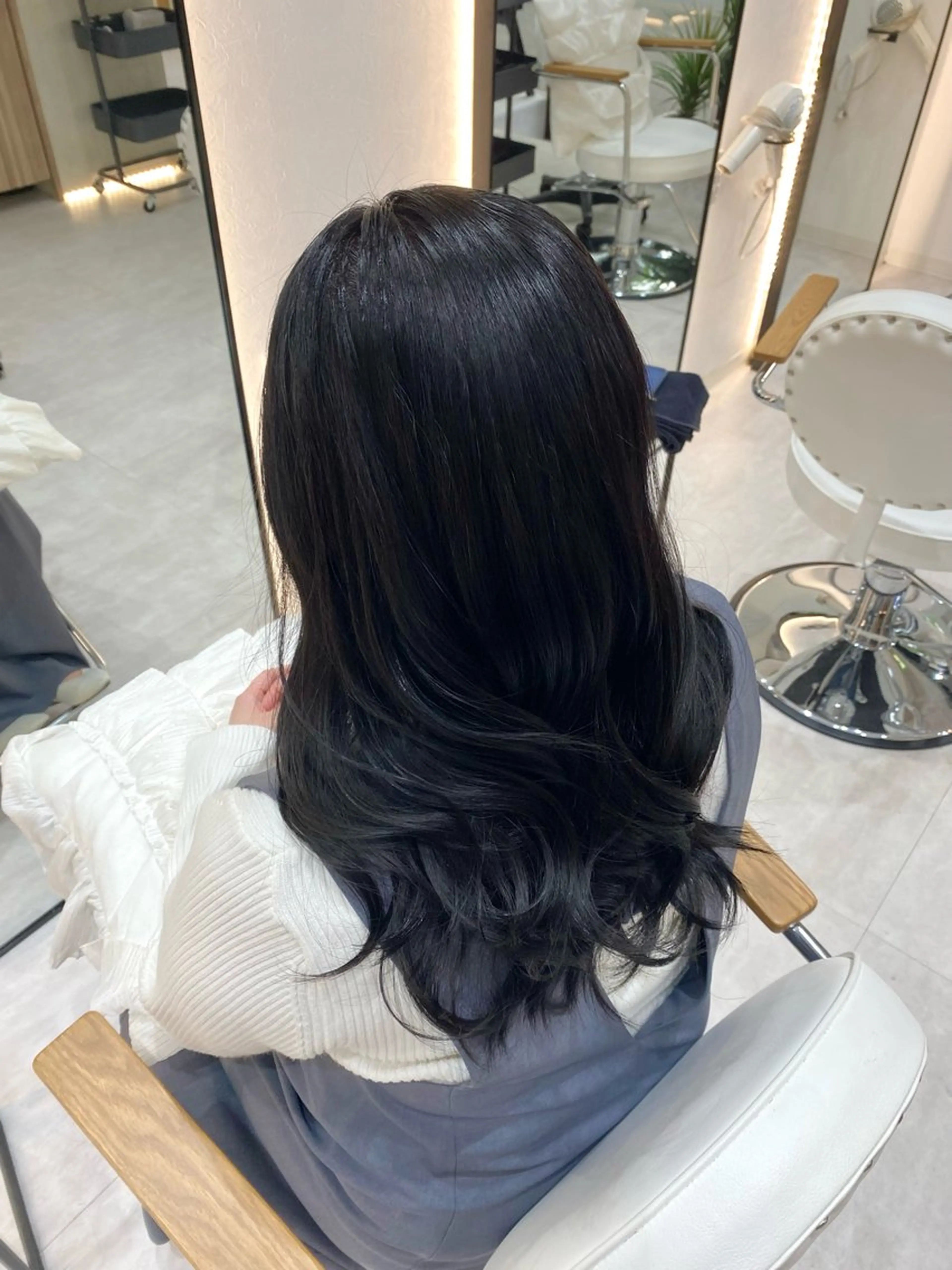 ロング ヘアカラー トリートメント 髪質改善/艶カラー 🎀レイヤーカットのヘアスタイル