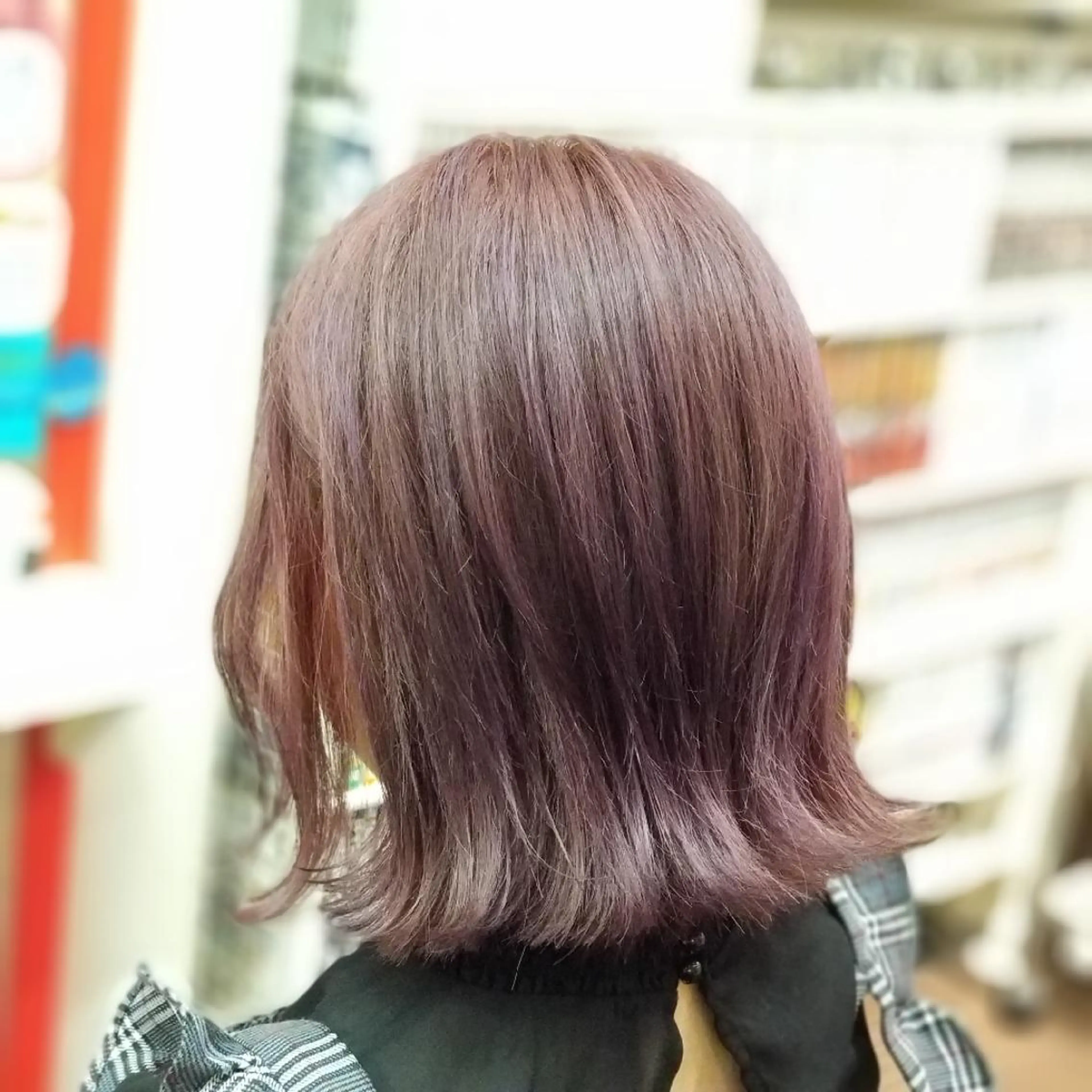 ミディアム カット ヘアカラー 植田 /エクステ /ブリーチ/髪質改善のヘアスタイル