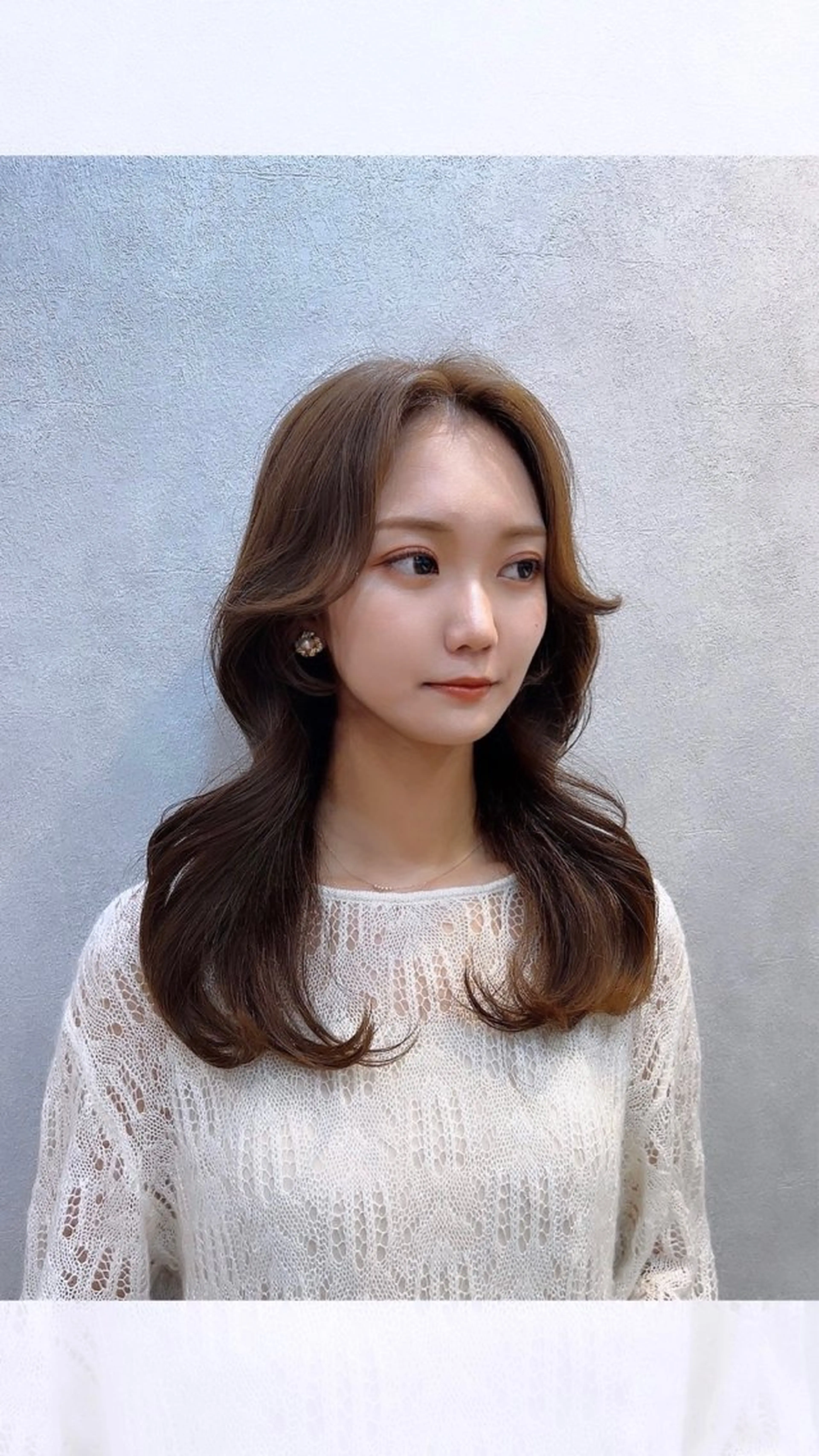 ミディアム カラー ヘアアレンジ ベージュカラー ブリーチ ブリーチなしカラー くびれヘア 🩷韓国ヘア/ヨシン モリ🩷Maikaのヘアスタイル