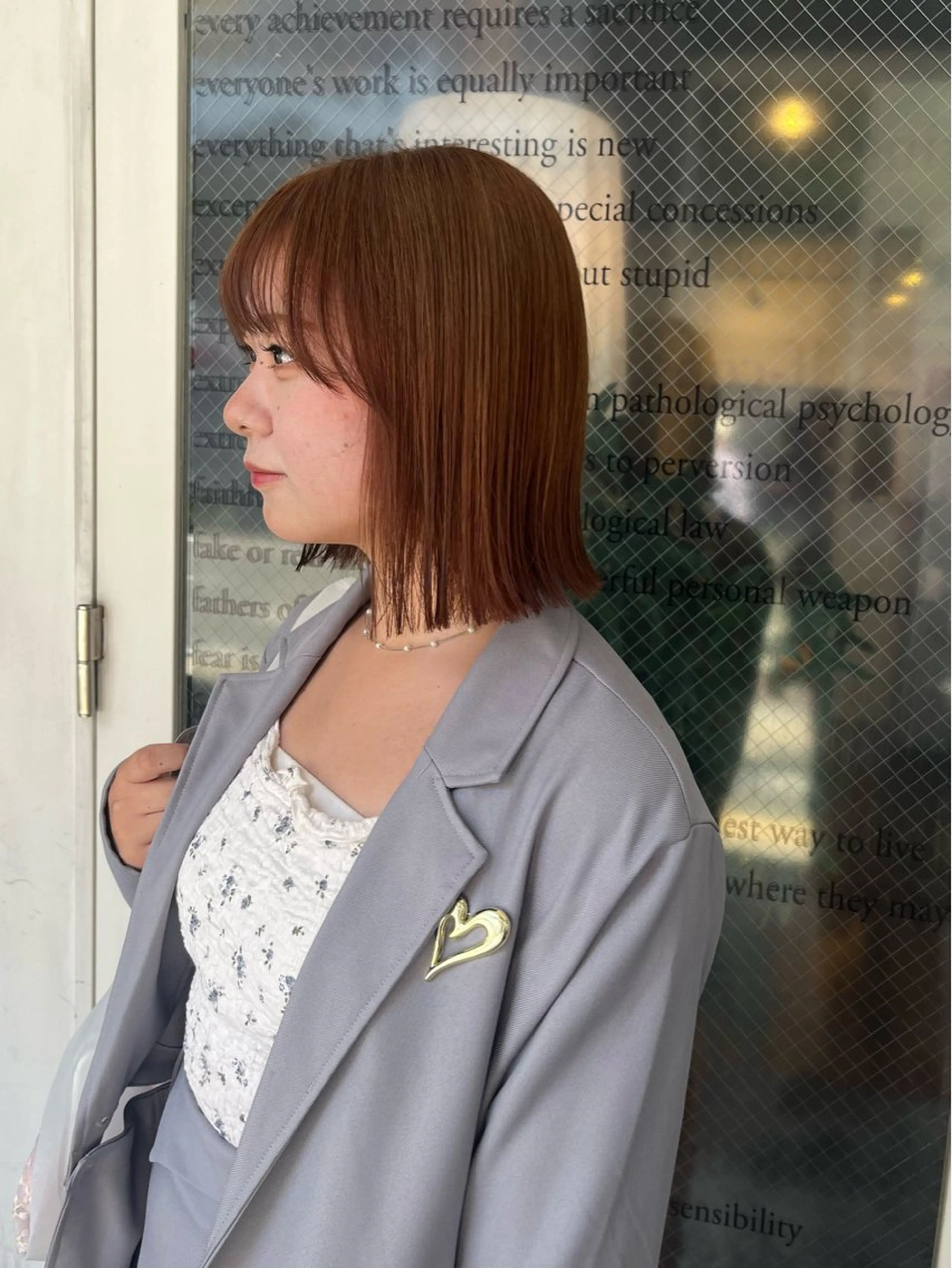 ショート 切りっぱなしボブ ボブ カット みわ/博多 ブリーチ/メンズヘアのヘアスタイル