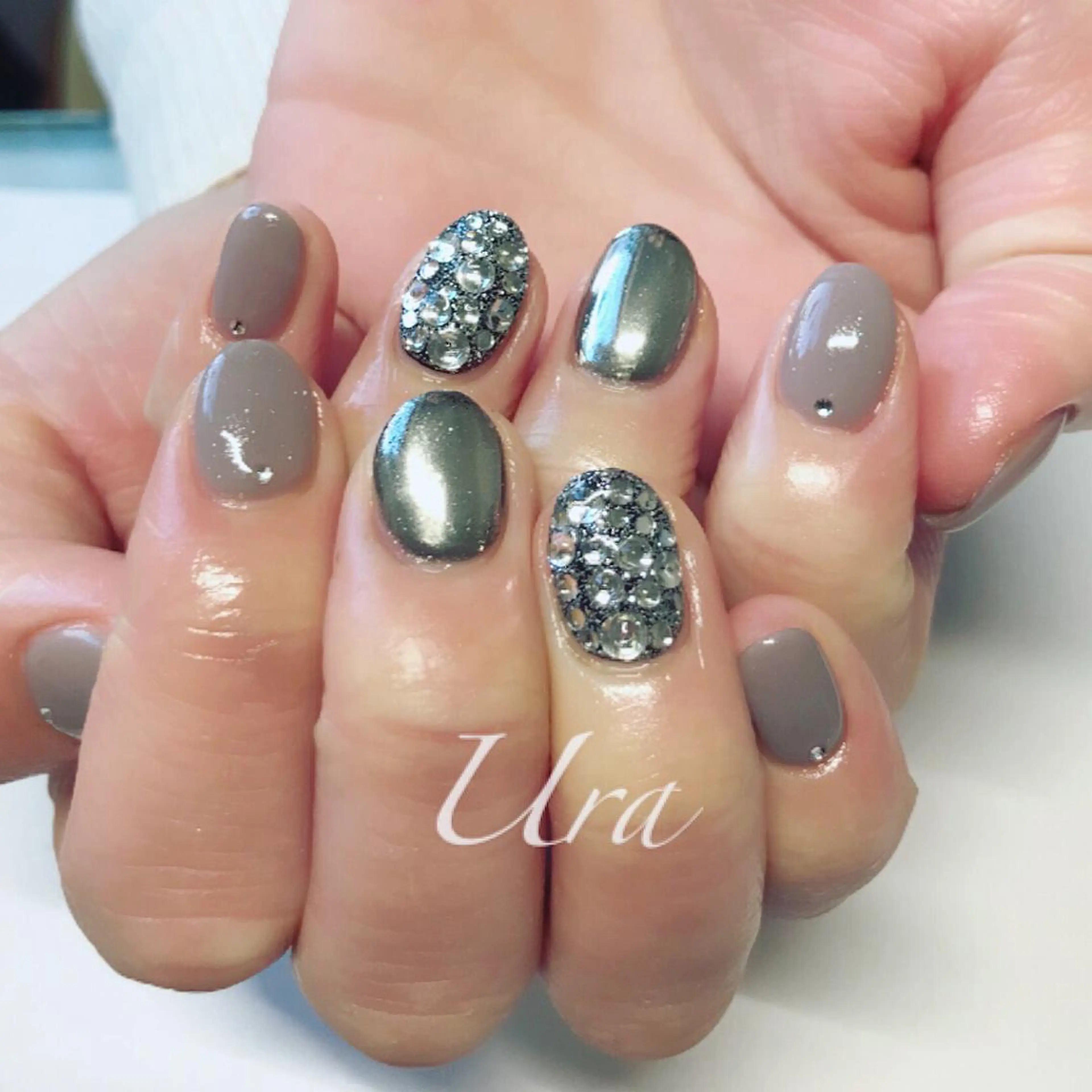 ネイル UrakoNail 《nail》のネイルデザイン