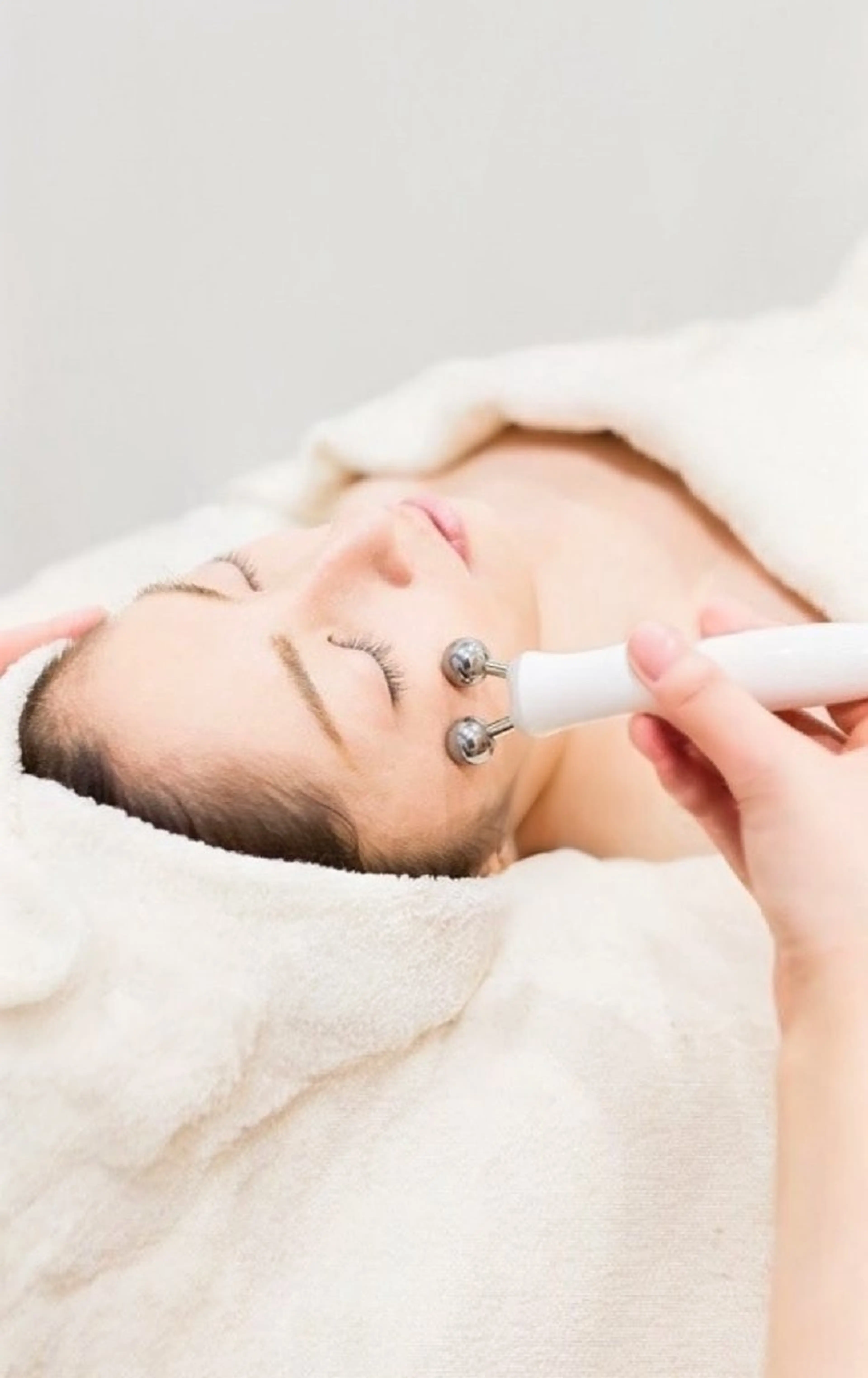 初回価格！￥4000⇒￥3000筋膜リフトアップコースの写真