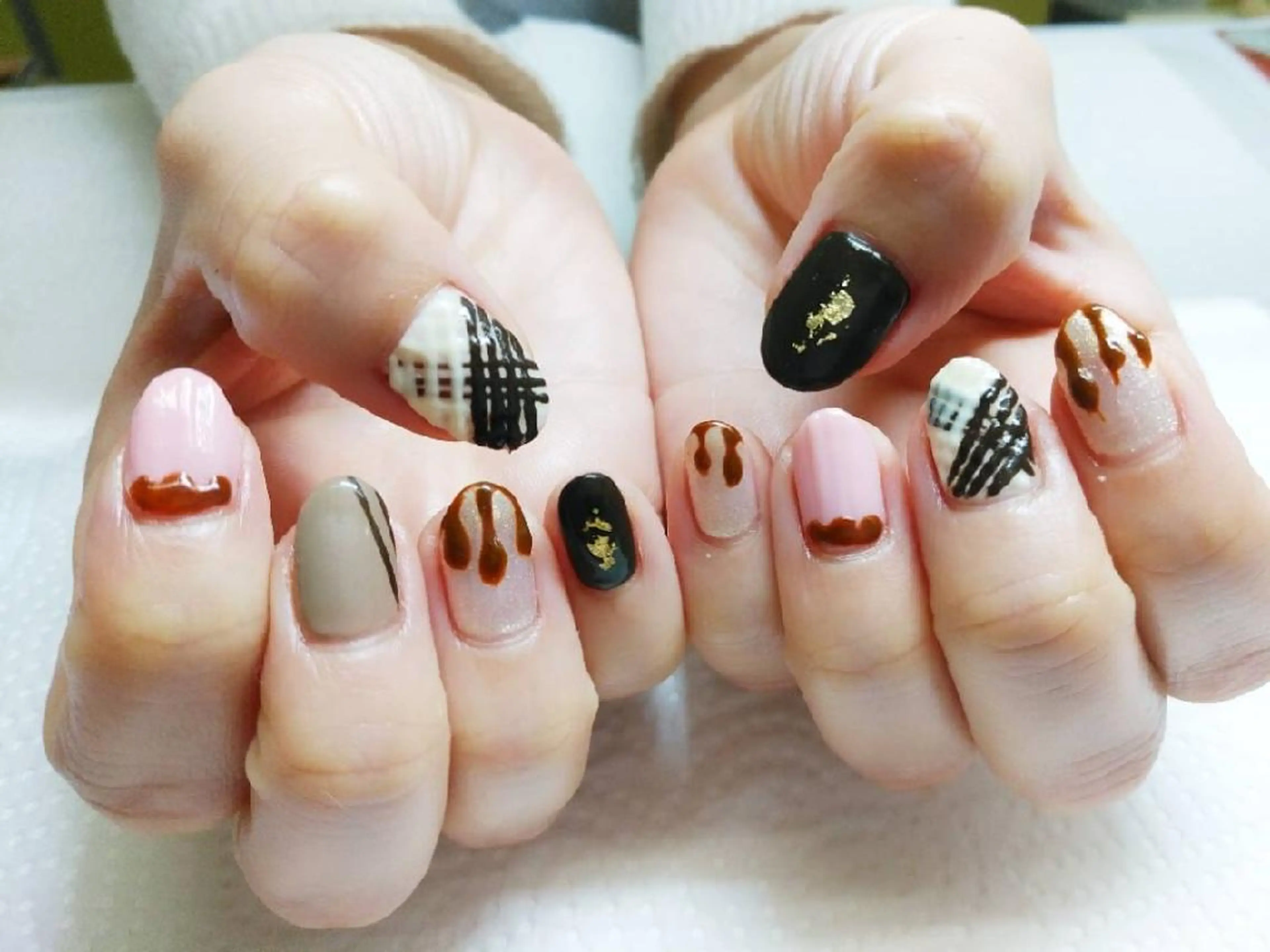 ネイル バレンタイン プライベートサロン Rosy Lilyのネイルデザイン