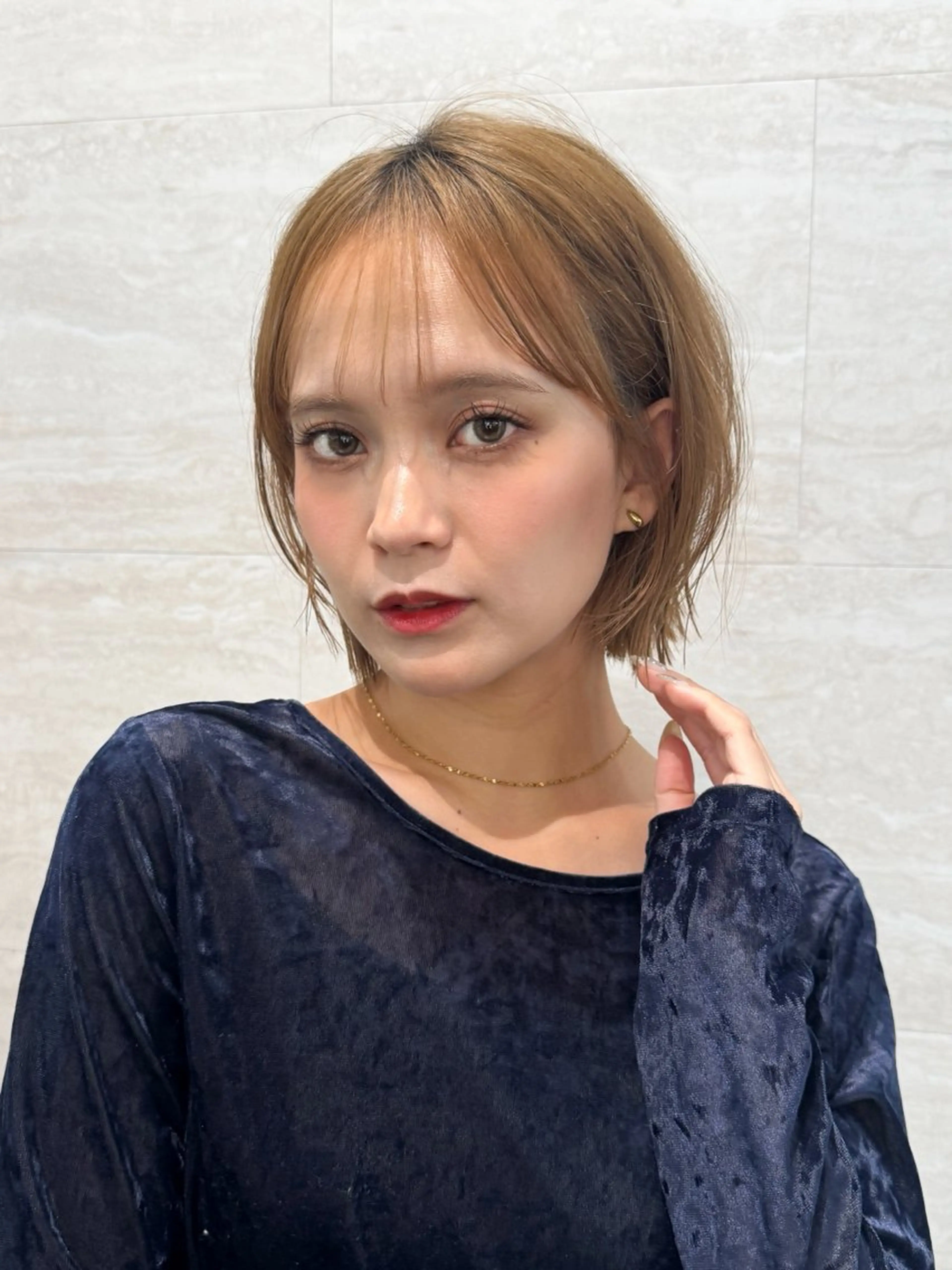 ミディアム 🫧ボブ/縮毛矯正/ 小顔/ゆーな🫧のヘアスタイル