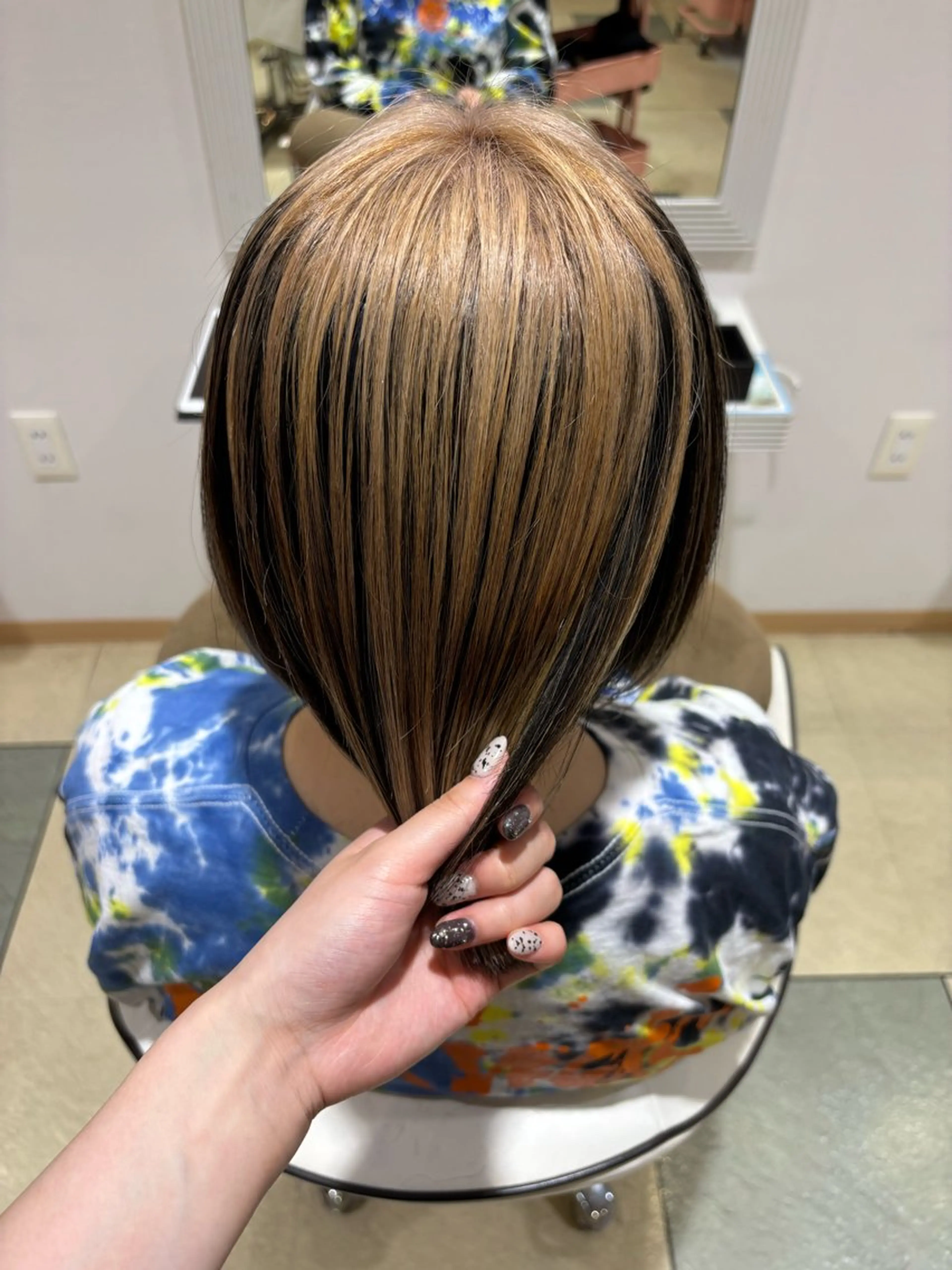 ミディアム カラー デザインカラー 透明感カラー/ くびれヘア/ユウユのヘアスタイル