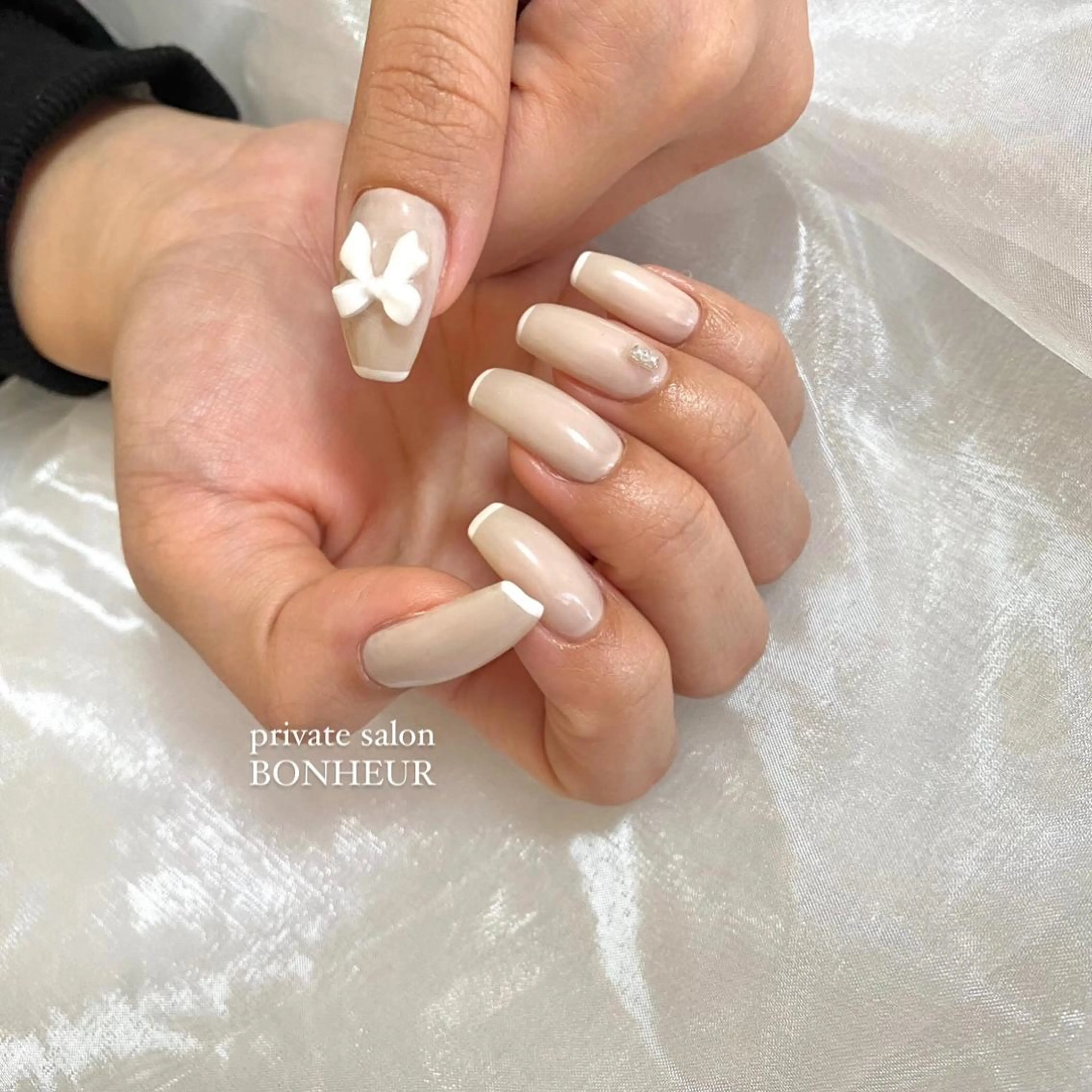 ネイル ハンドネイル BONHEUR Annaのネイルデザイン