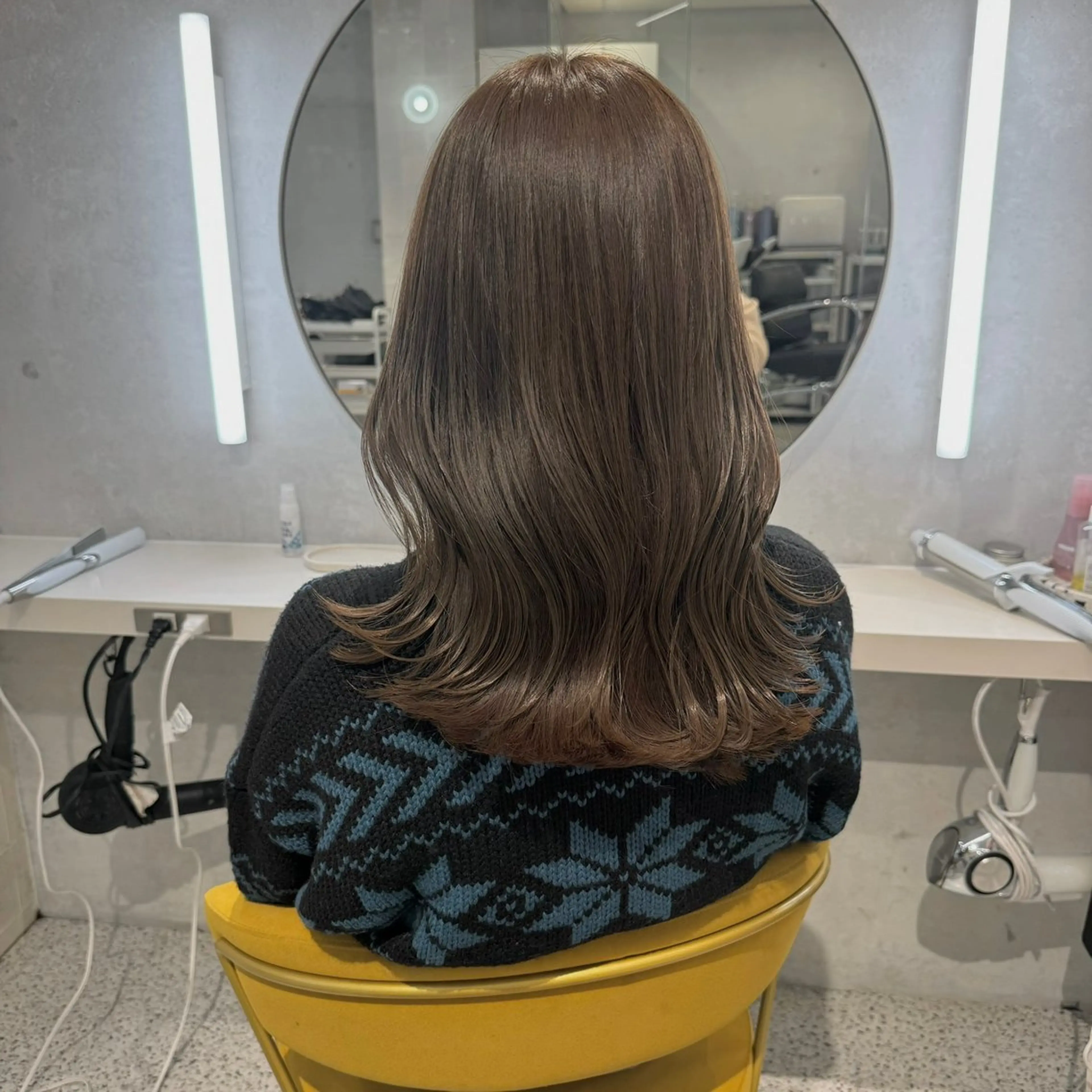 ミディアム カット ヘアカラー トリートメント 韓国ヘア🤍 ayanaのヘアスタイル