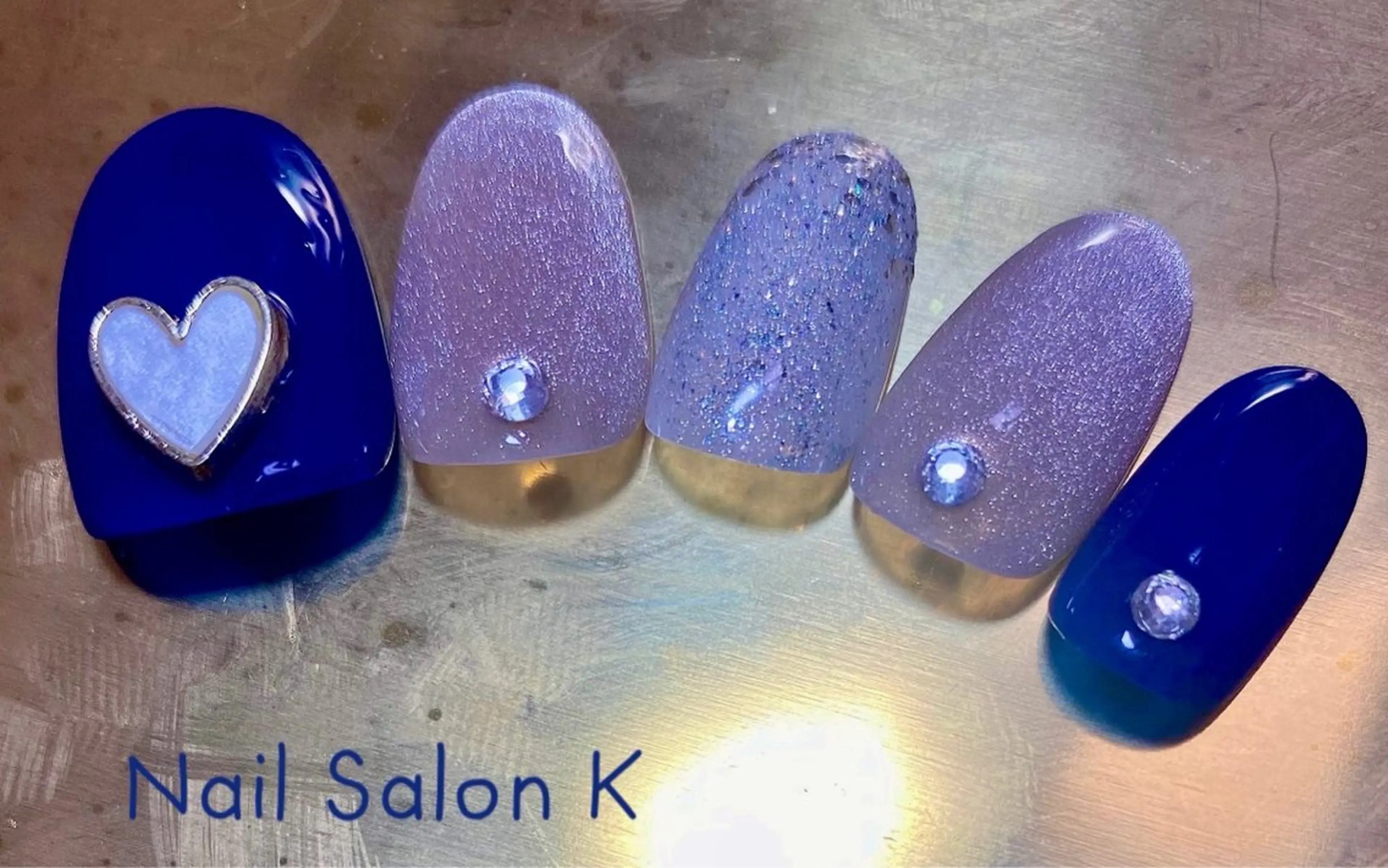 ネイル ハート ラメ(グリッター) マグネットネイル ネイビー ハンドネイル Nail Salon K 🧸美爪育成のネイルデザイン