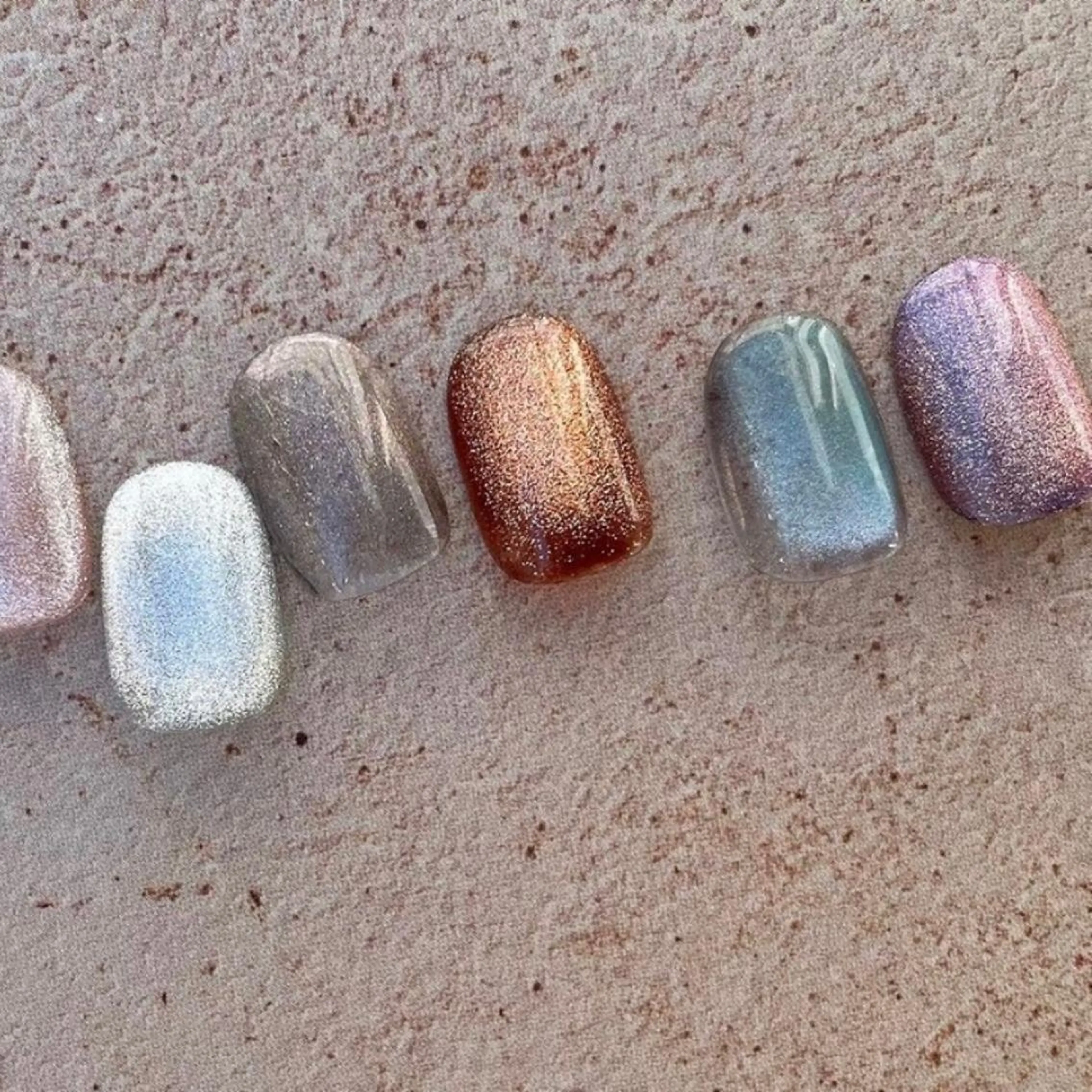 ネイル マグネットネイル emi 🧸のネイルデザイン