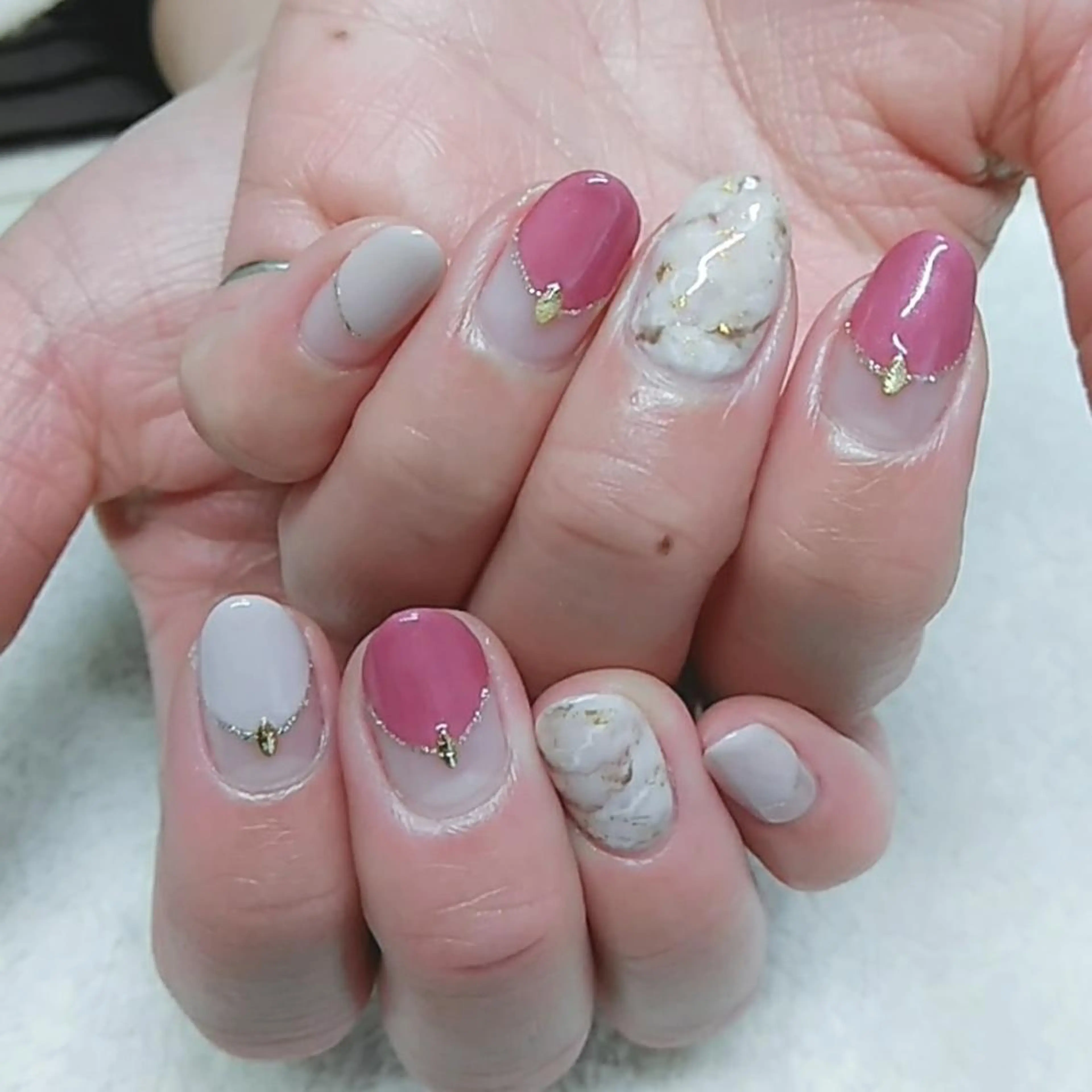 ネイル 柴崎 美幸のネイルデザイン