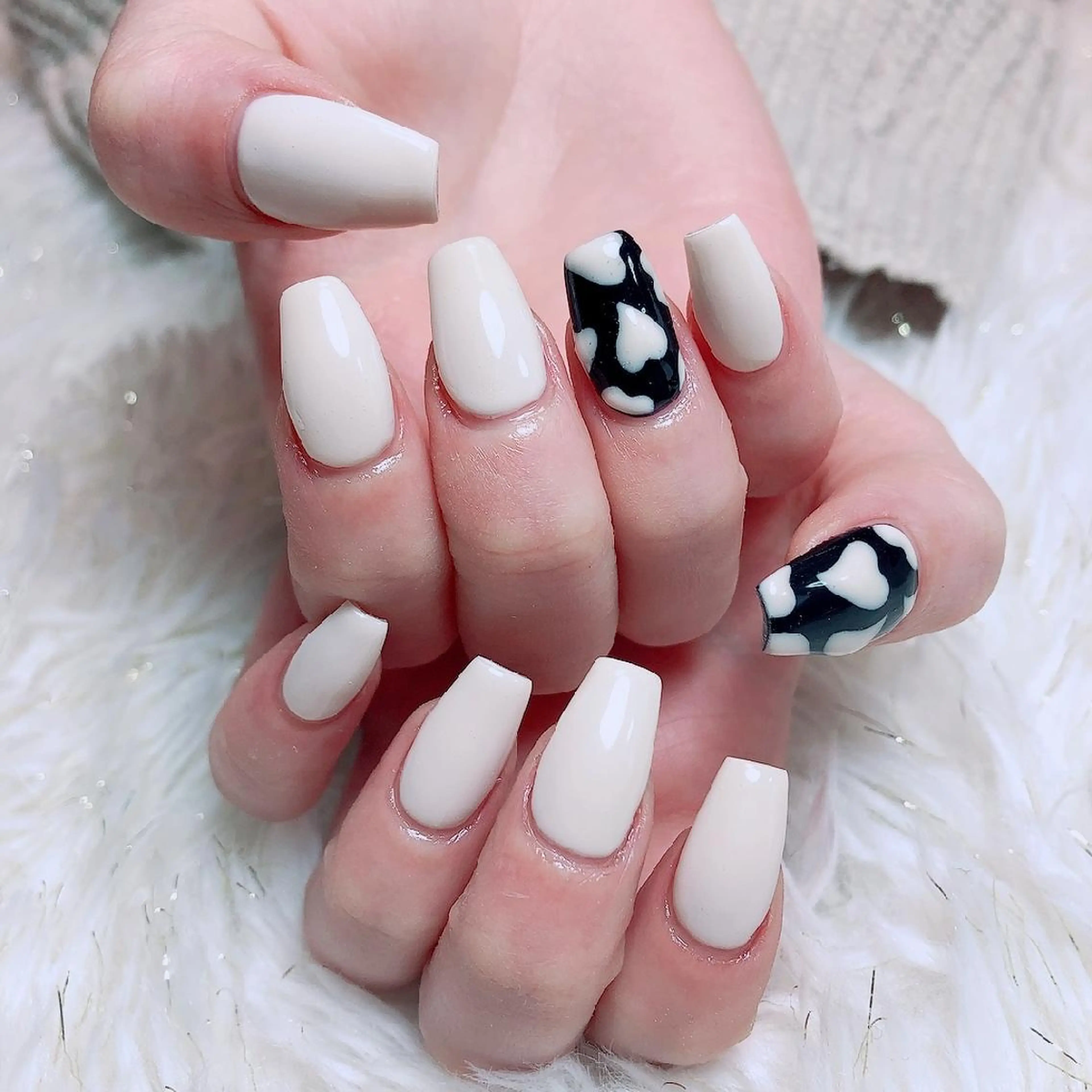 ロング ネイル ハート ☺︎山部 志麻☺︎のネイルデザイン