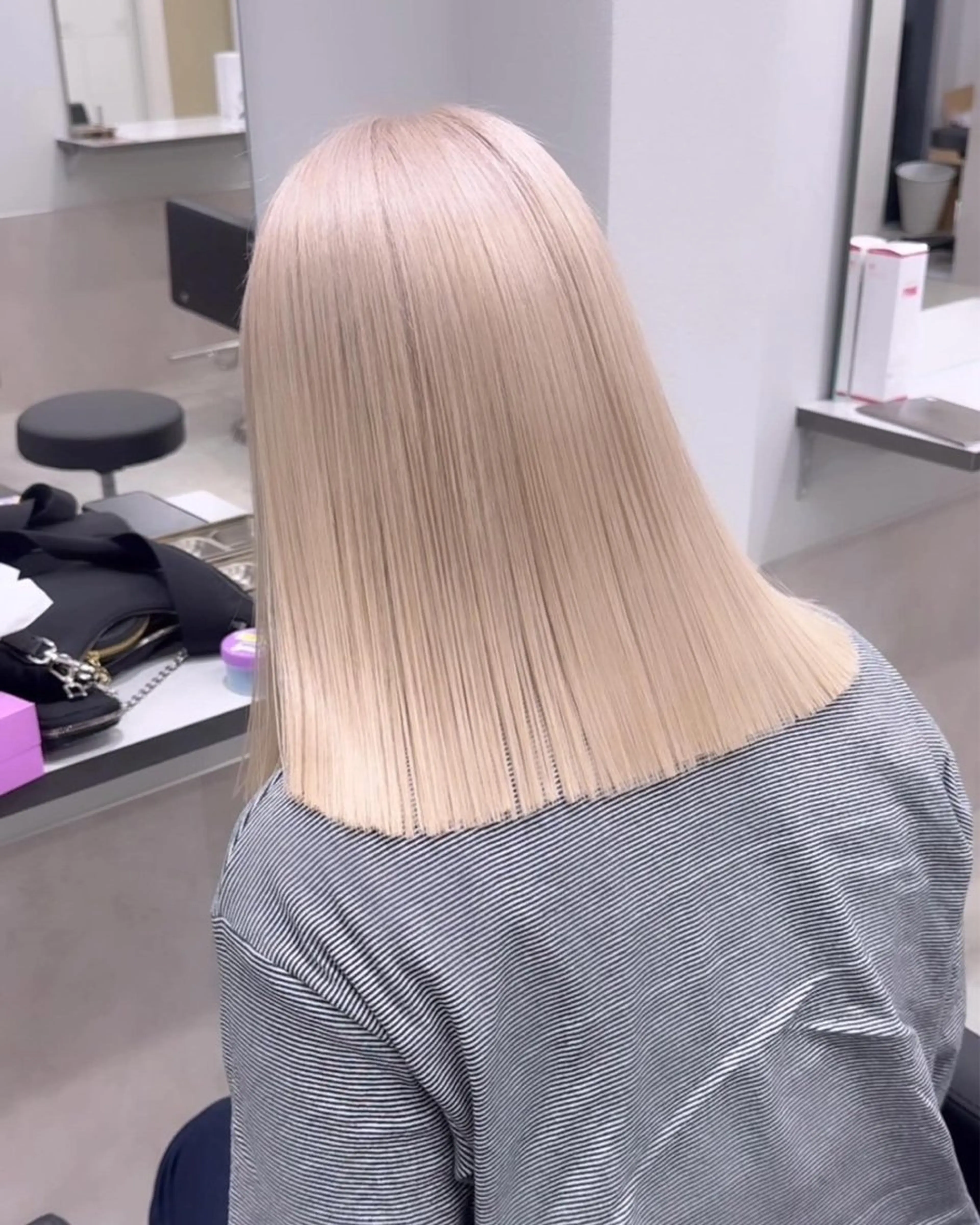 ミディアム カラー Roi ofGiseLのヘアスタイル