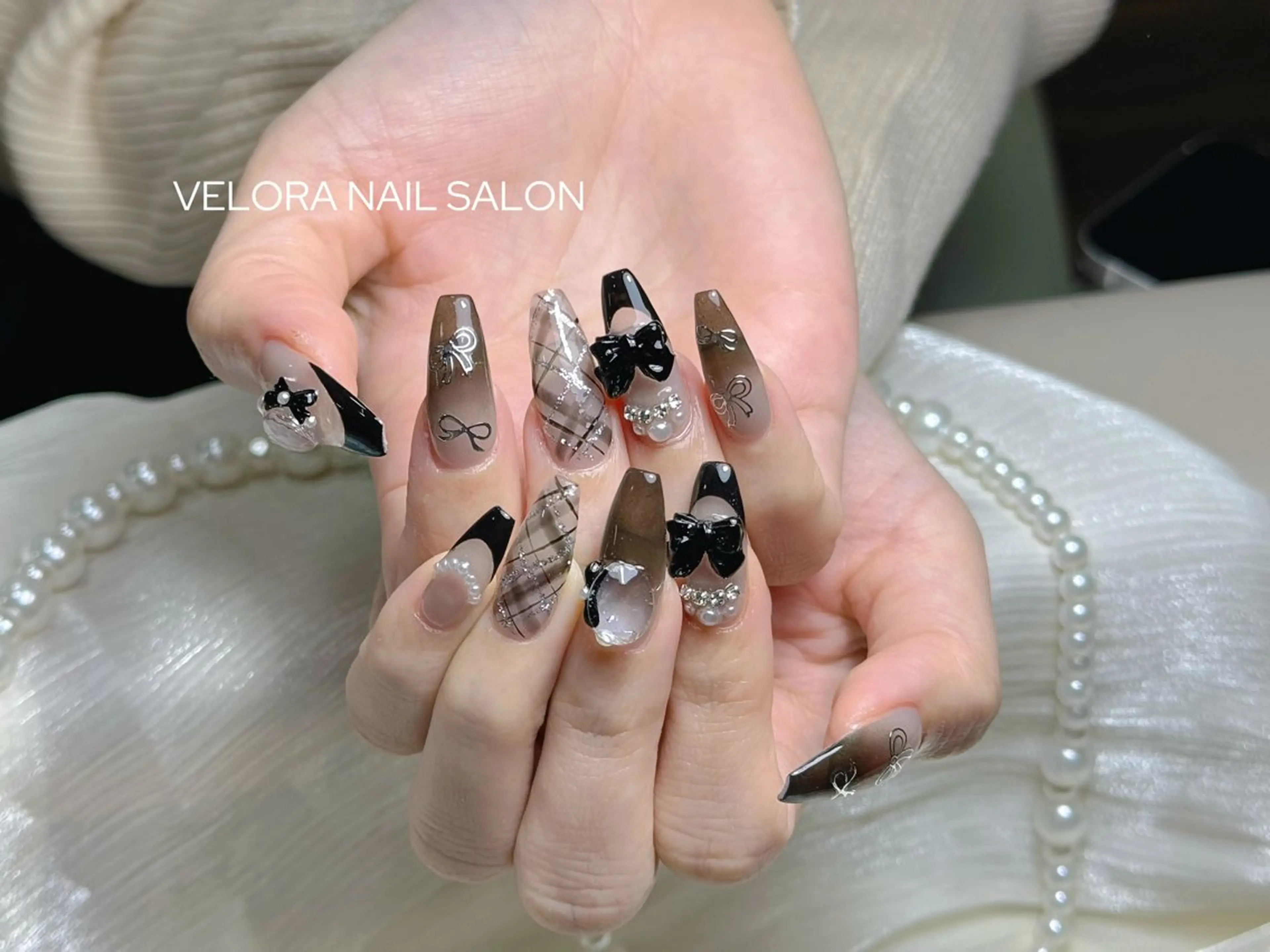 ネイル ハンドネイル VELORA NAILのネイルデザイン