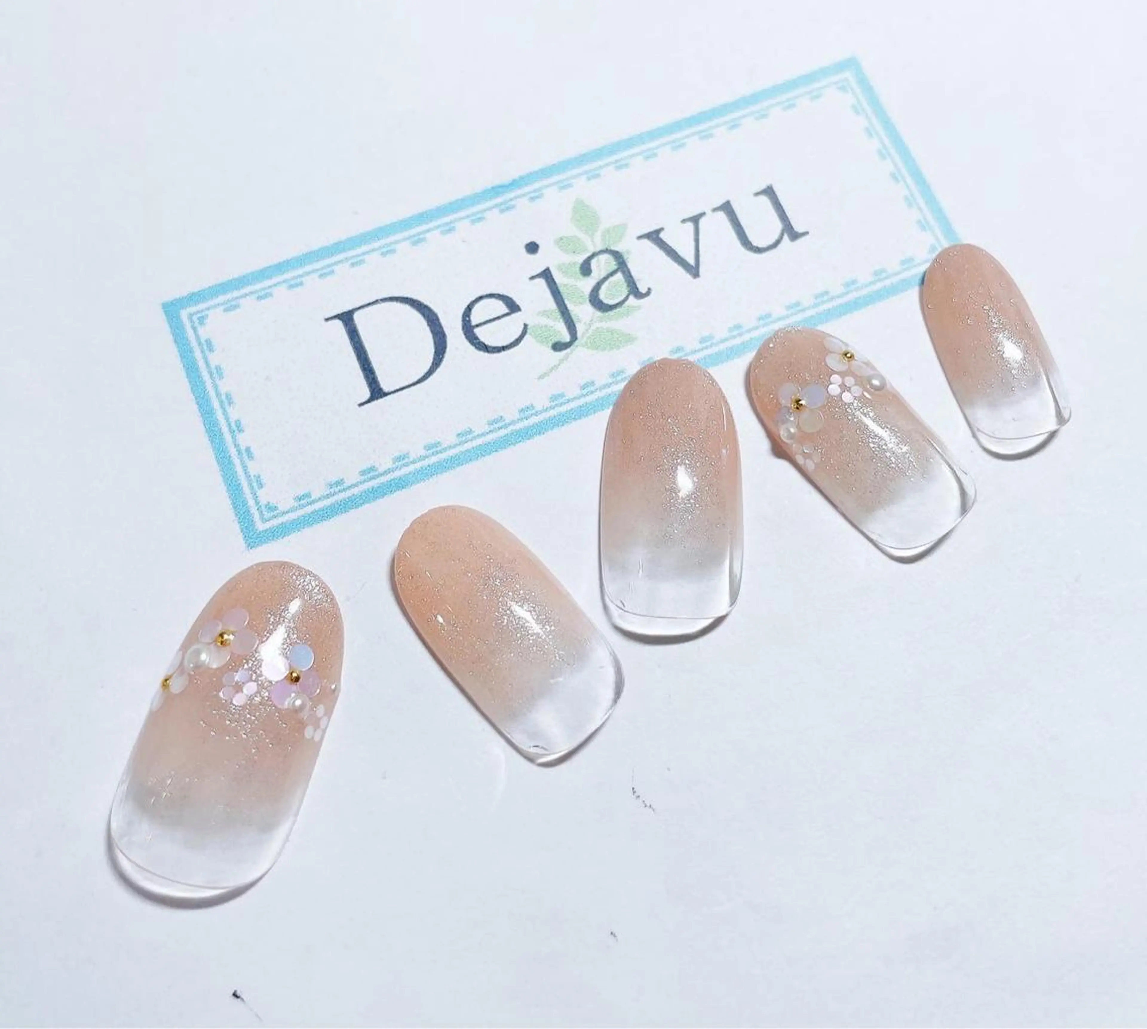 ネイル アートネイル フレンチネイル グラデーション ワンカラーネイル 夏ネイル ハンドネイル Nail salon Dejavu 🌿のネイルデザイン