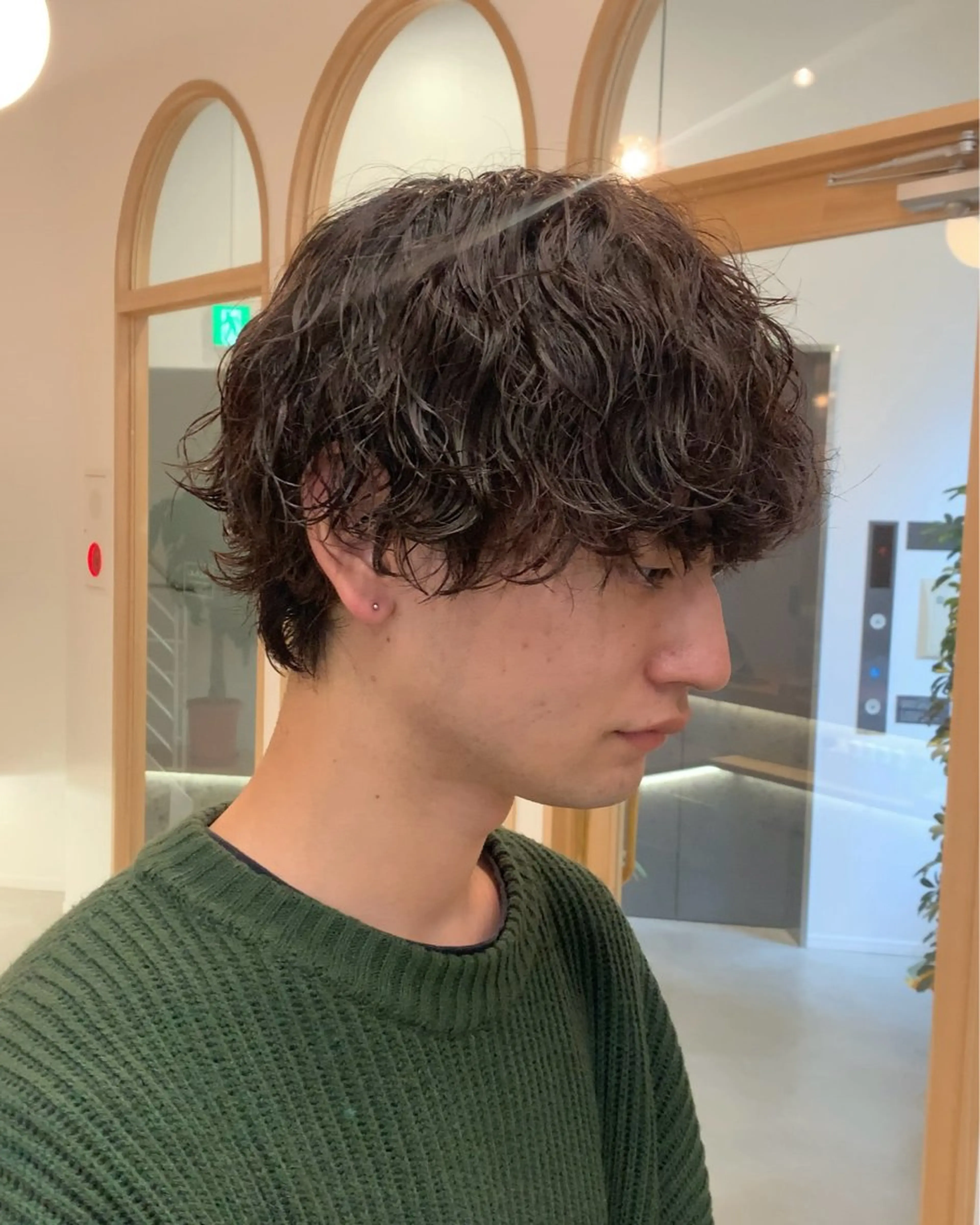 メンズ 波巻きパーマ メンズウルフカット ウルフカット 🫧hinaco 🫧のヘアスタイル