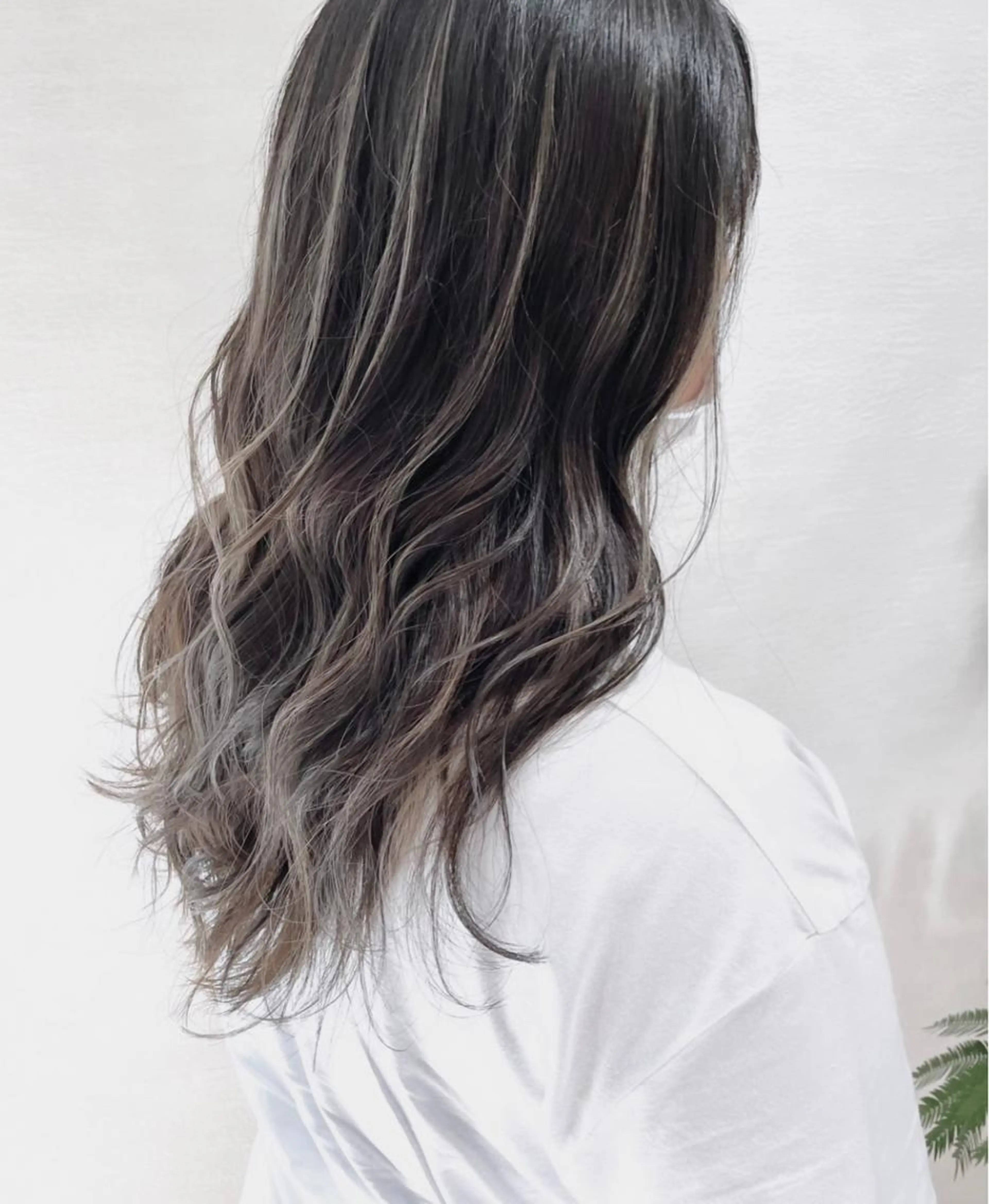 全日共通🍊２回目以降の方】カット＋ハイライト＋全体カラー＋トリートメントの写真