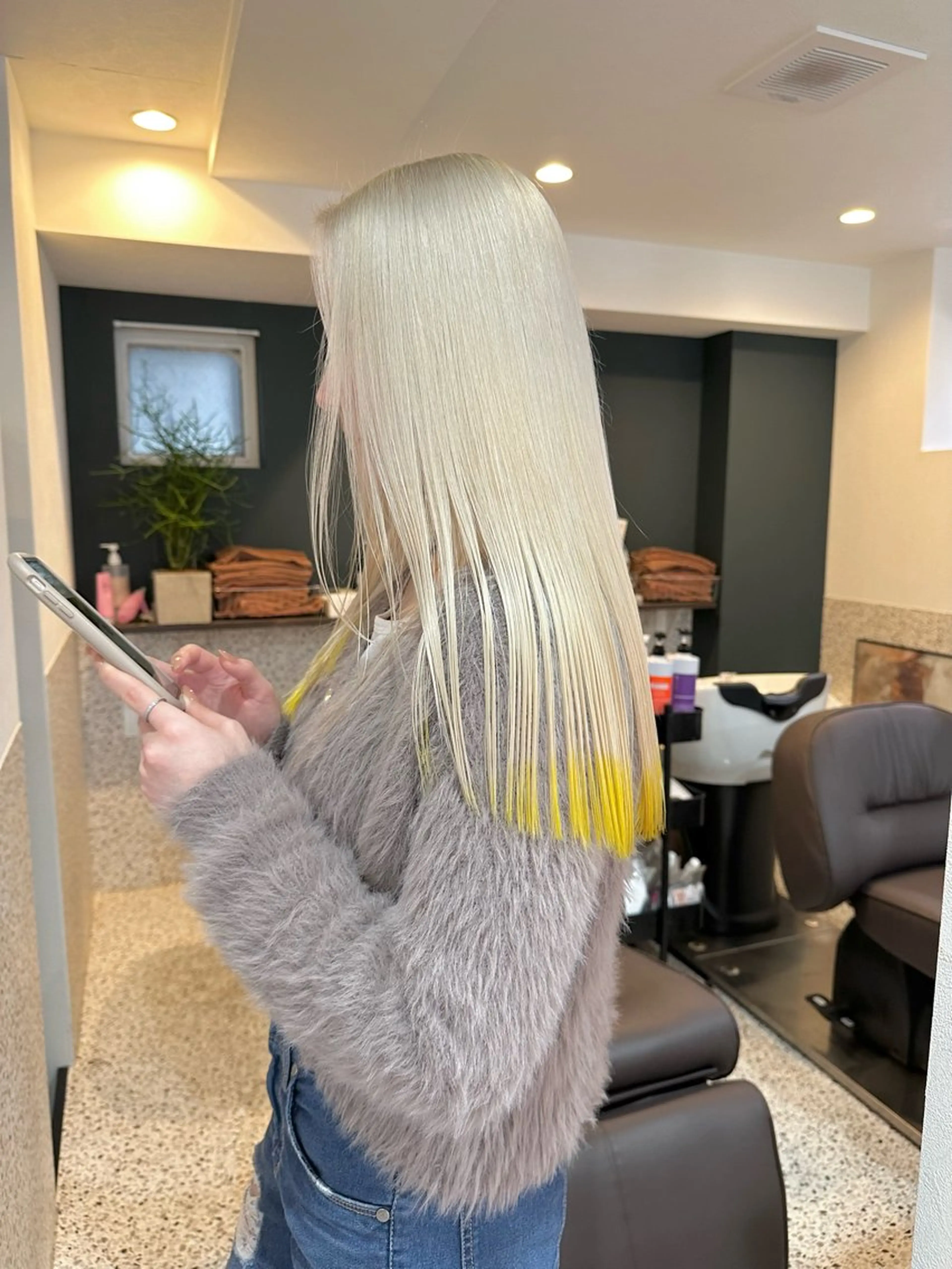 ロング ヘアカラー 難波/心斎橋/ボブ/ 髪質改善/ハイトーンのヘアスタイル