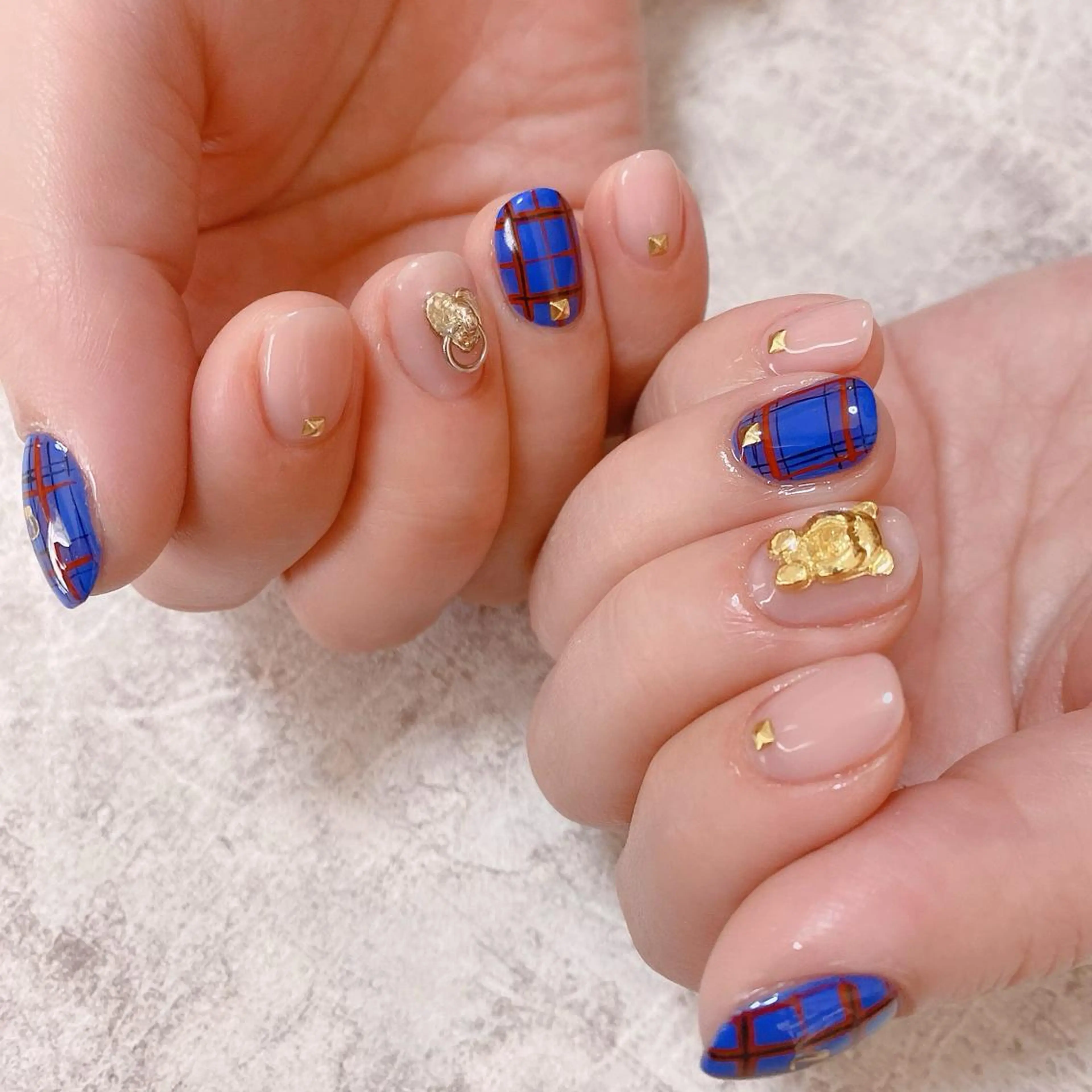 ネイル ハンドネイル フットネイル ナナイチゼロ I.Naoのネイルデザイン