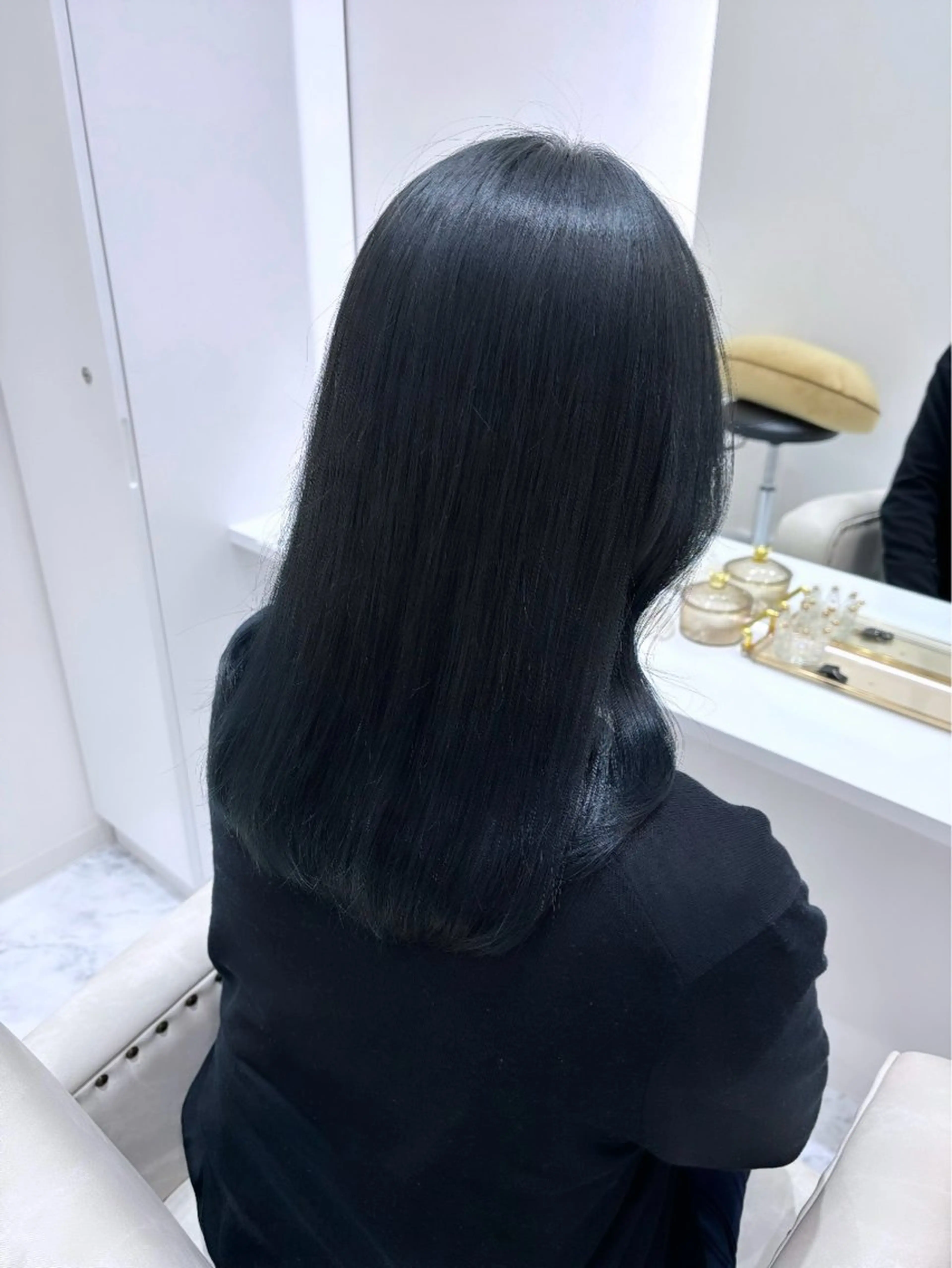 セミロング カラー カット ヘアカラー トリートメント こまつ まりやのヘアスタイル