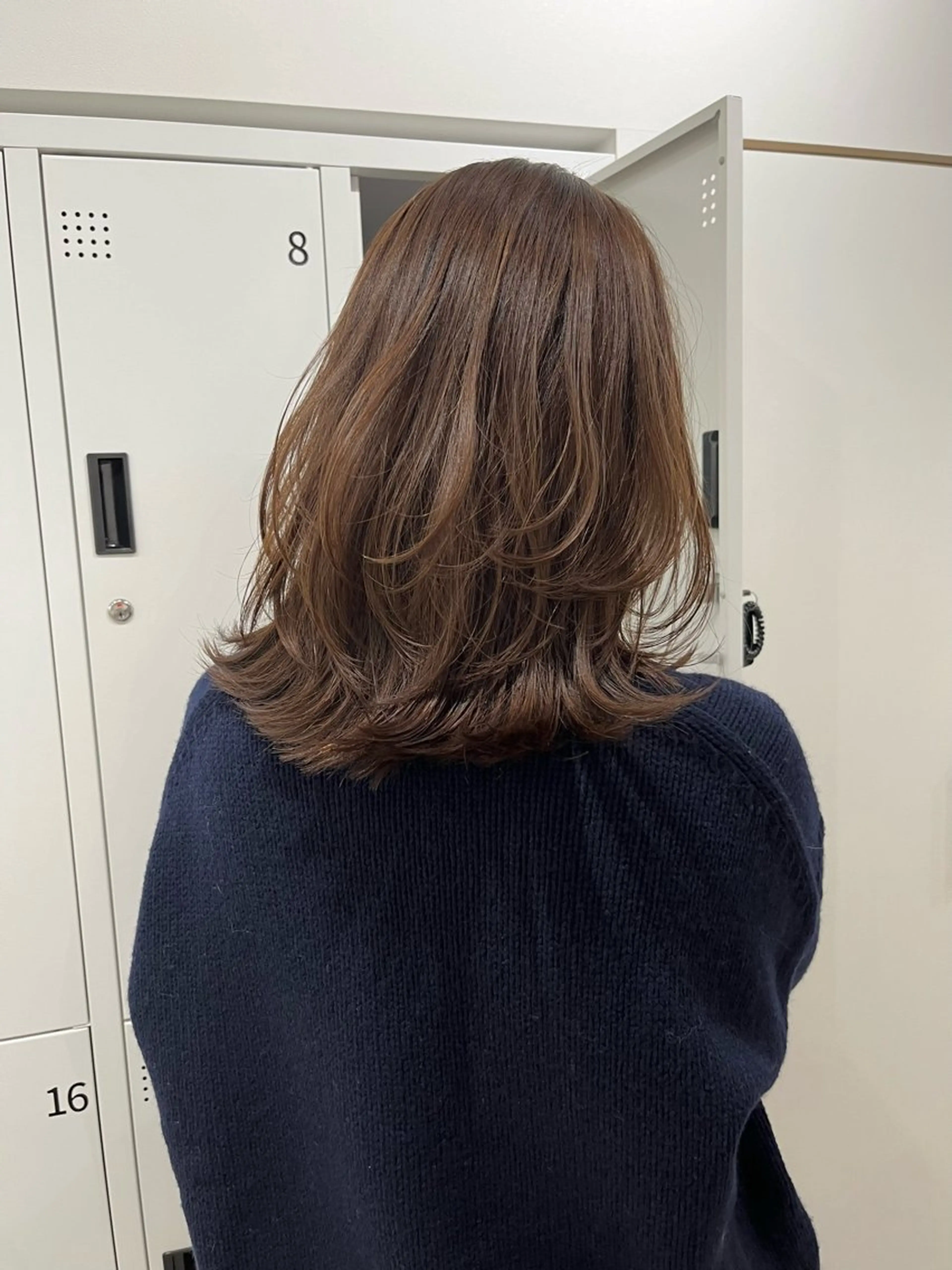 ミディアム レイヤーカット 箱崎 凪沙のヘアスタイル