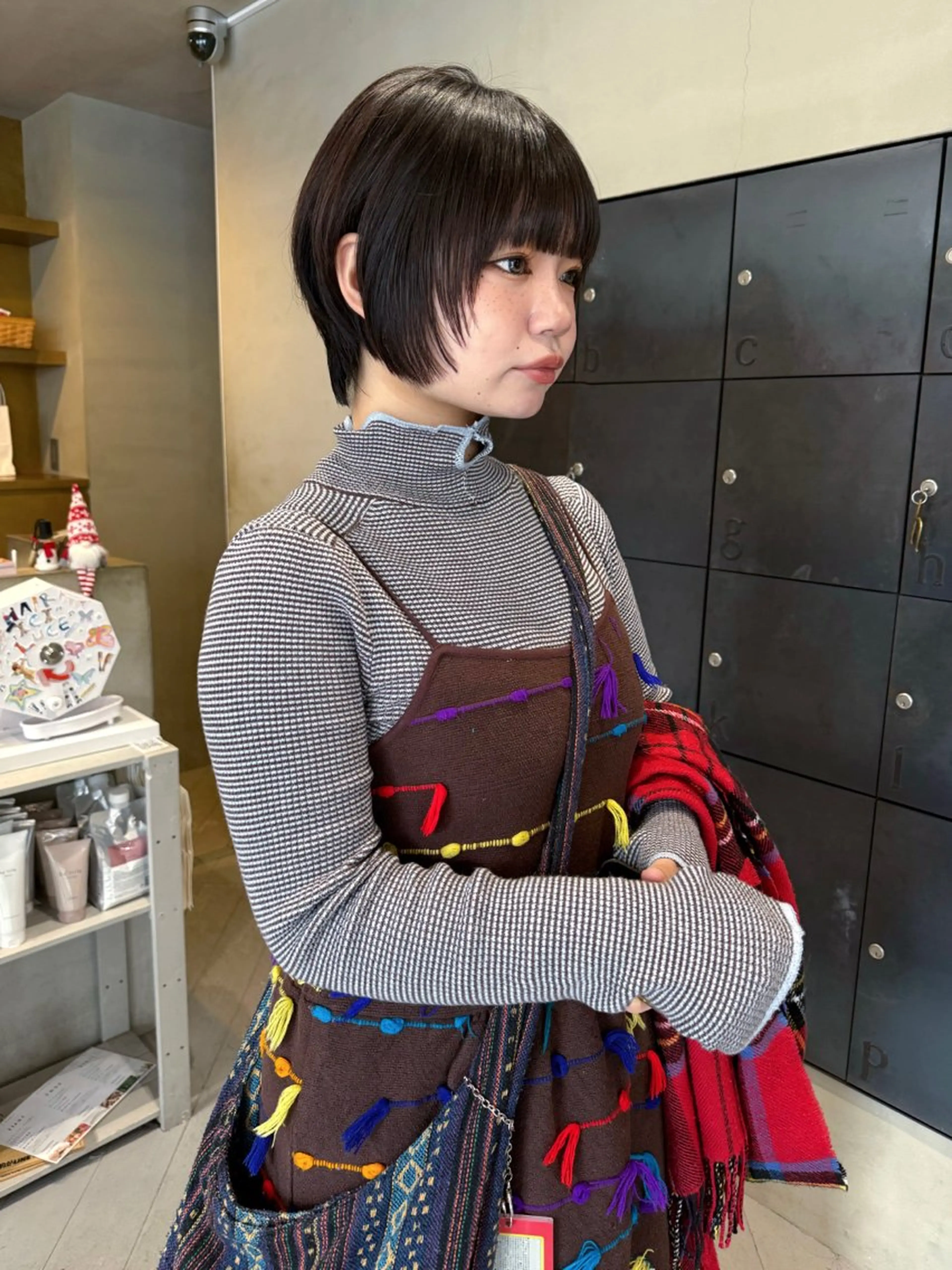 ショート ボブレイヤー ショートレイヤー ボブ 顔まわりレイヤー 顔周りカット カット saki / ボブ /レイヤーのヘアスタイル