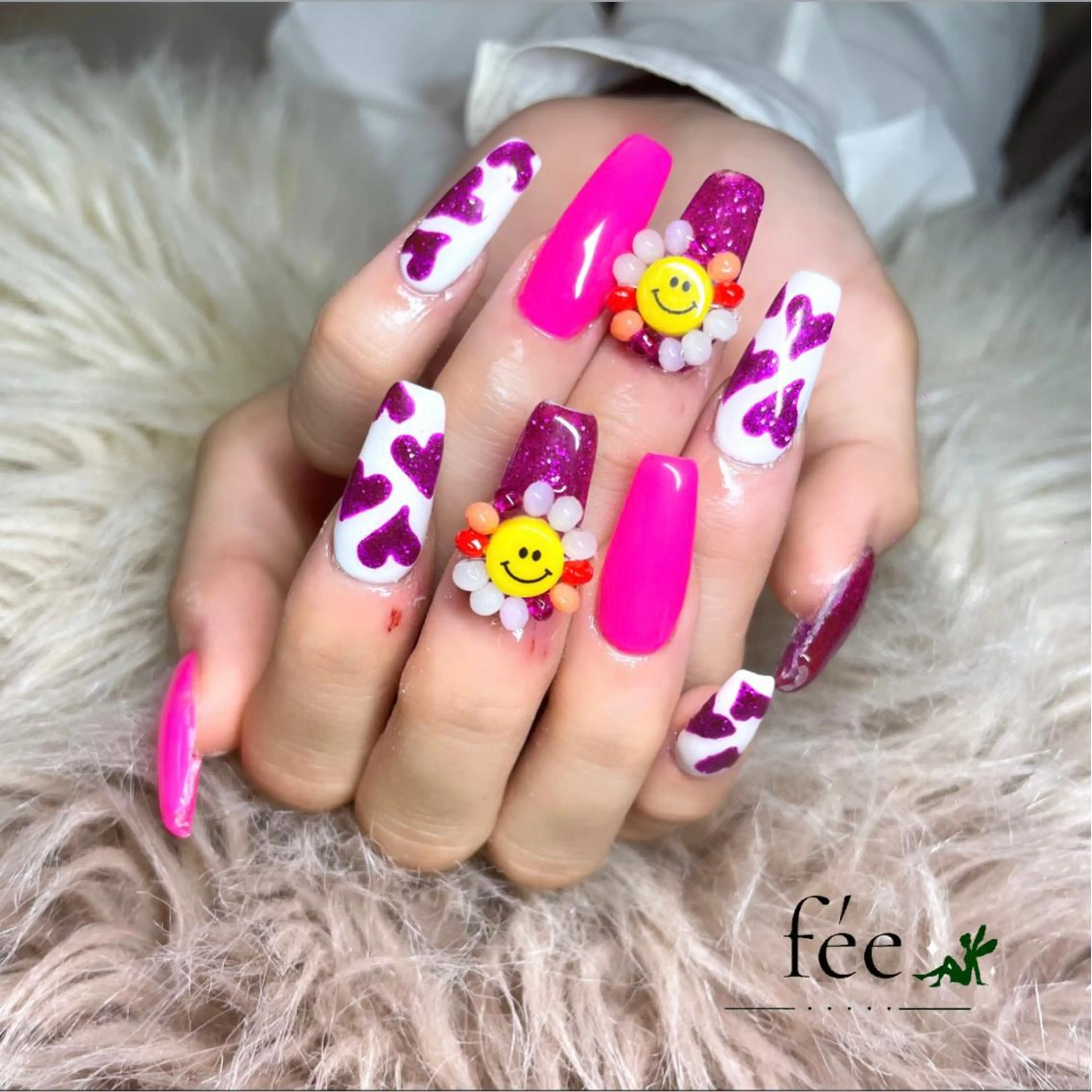 ネイル フットネイル ジェルネイル 韓国ネイル マグネットネイル ミラーネイル ハンドネイル nail salon fee（フィー）のネイルデザイン