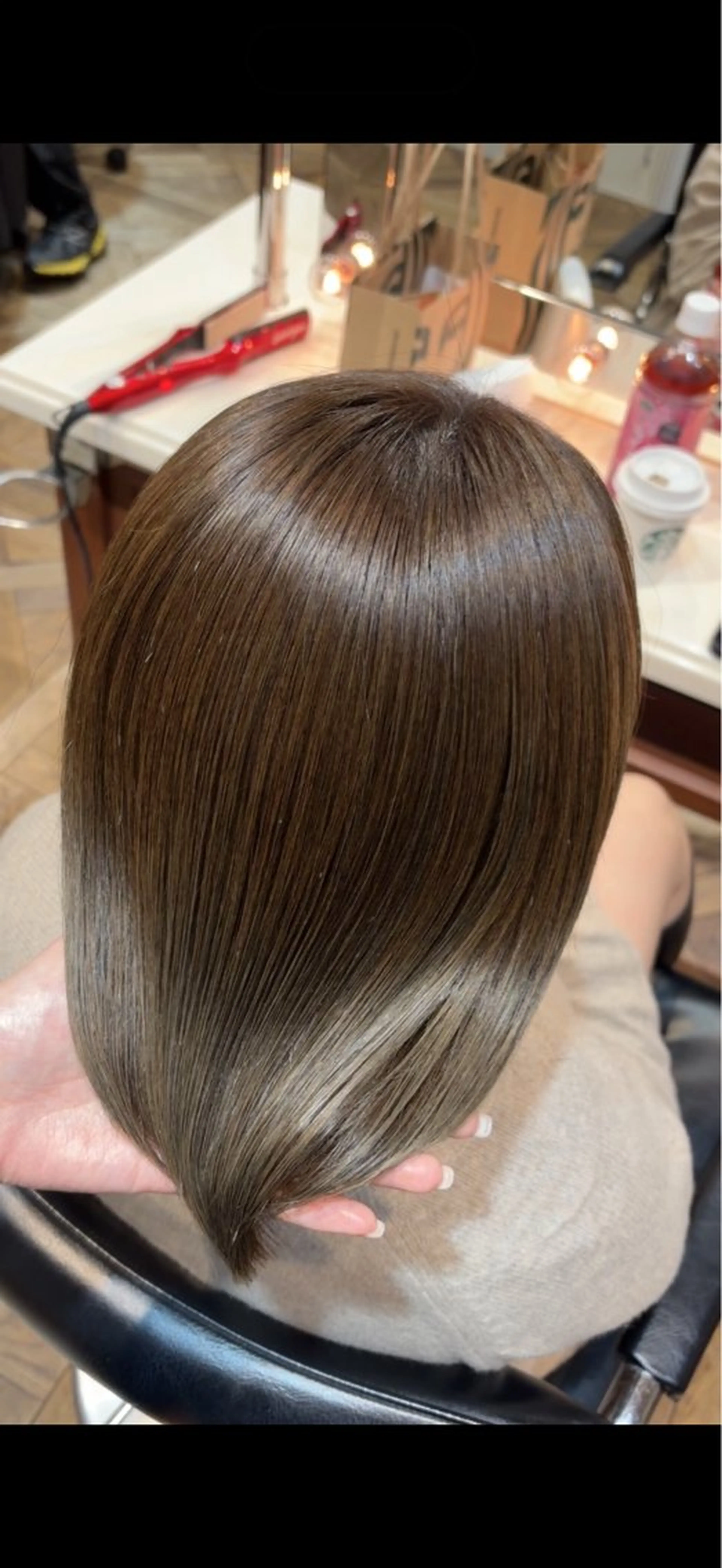 ミディアム カラー ベージュカラー オリーブベージュ オリーブカラー カット ヘアカラー トリートメント ご新規様限定 透明感カラーKANAのヘアスタイル