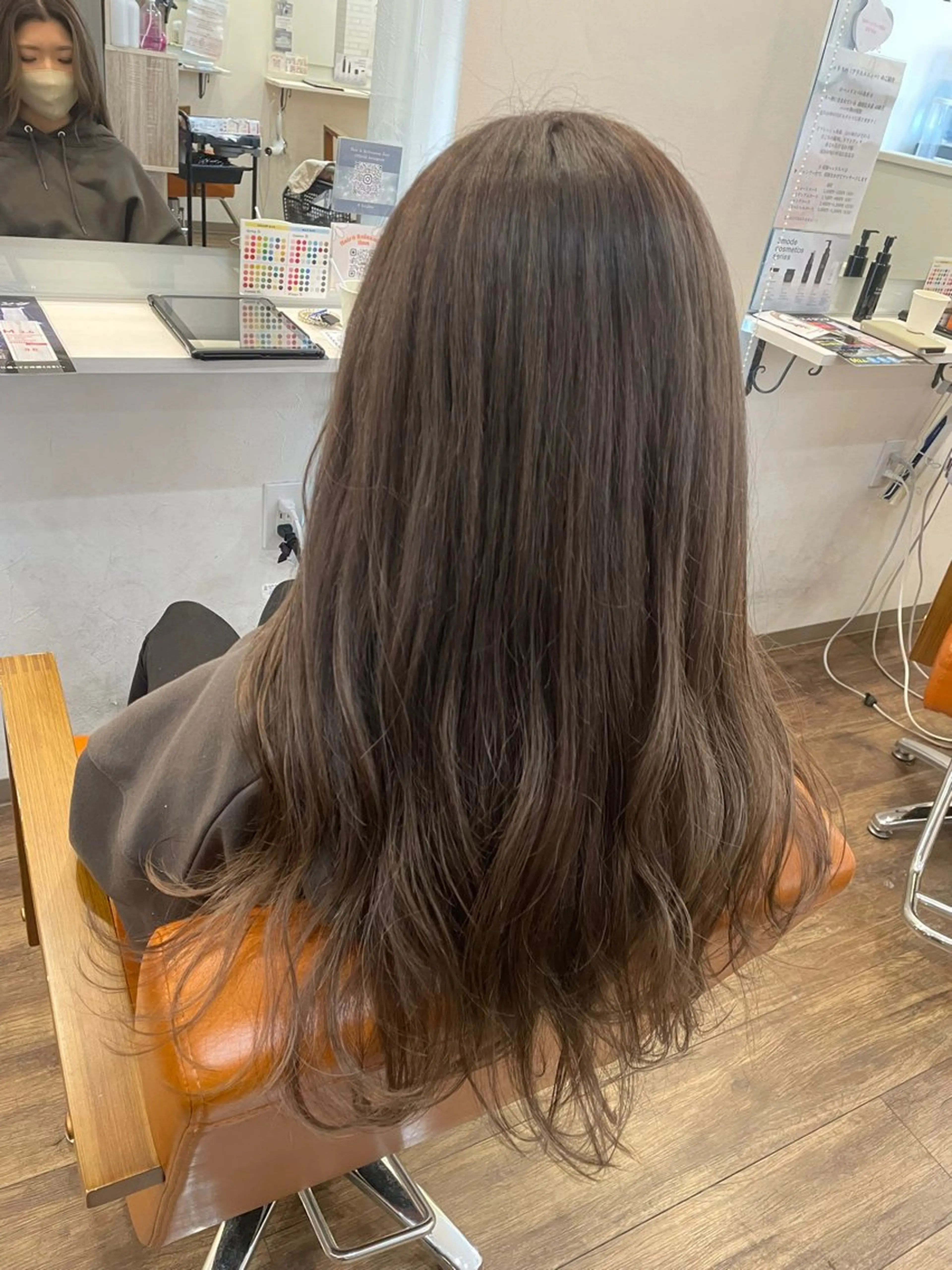 ロング 高崎 絵里子のヘアスタイル