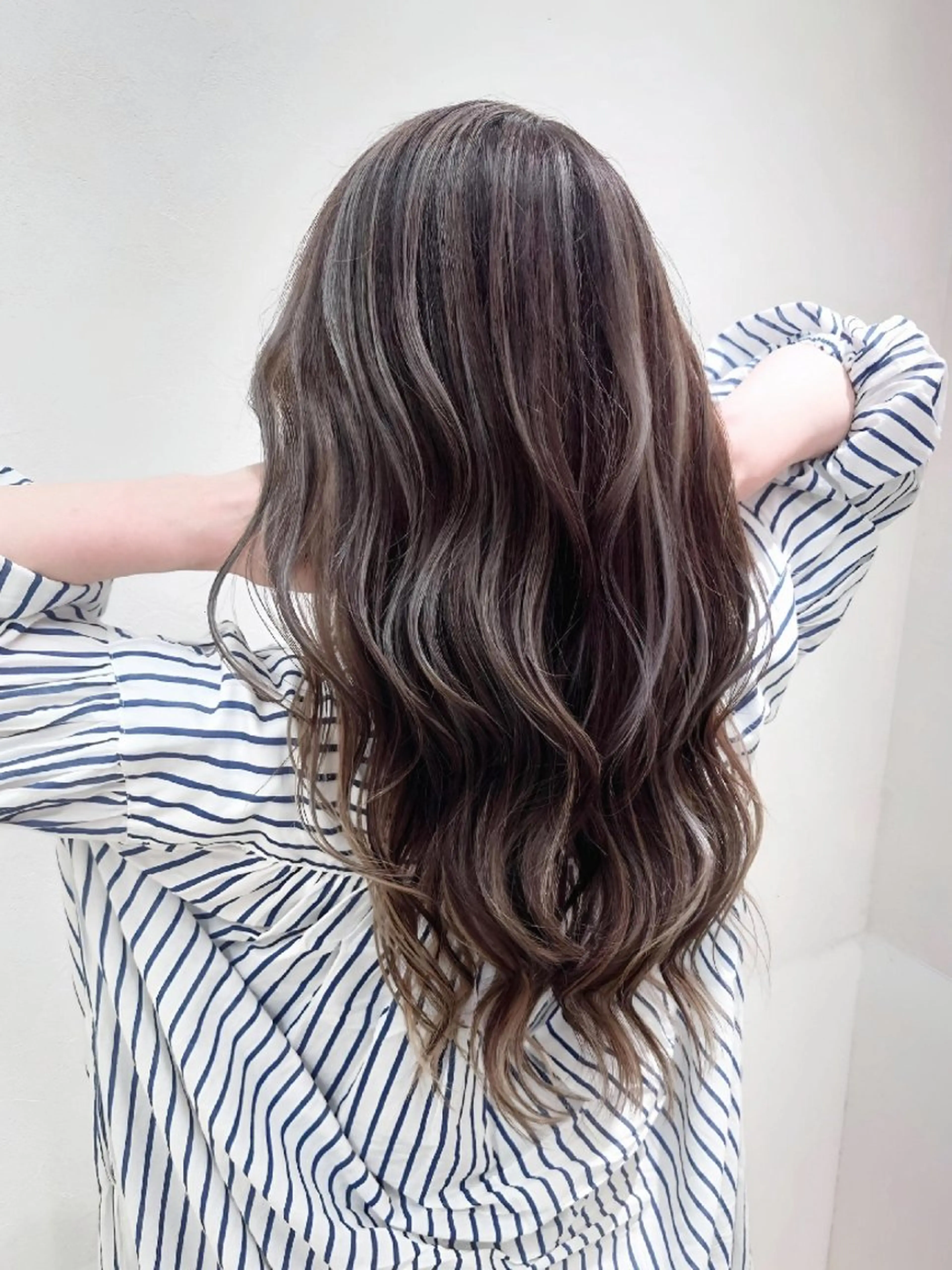 セミロング ハイライト カット ヘアカラー トリートメント 三宮/艶髪カラー /縮毛矯正/北條弘樹のヘアスタイル