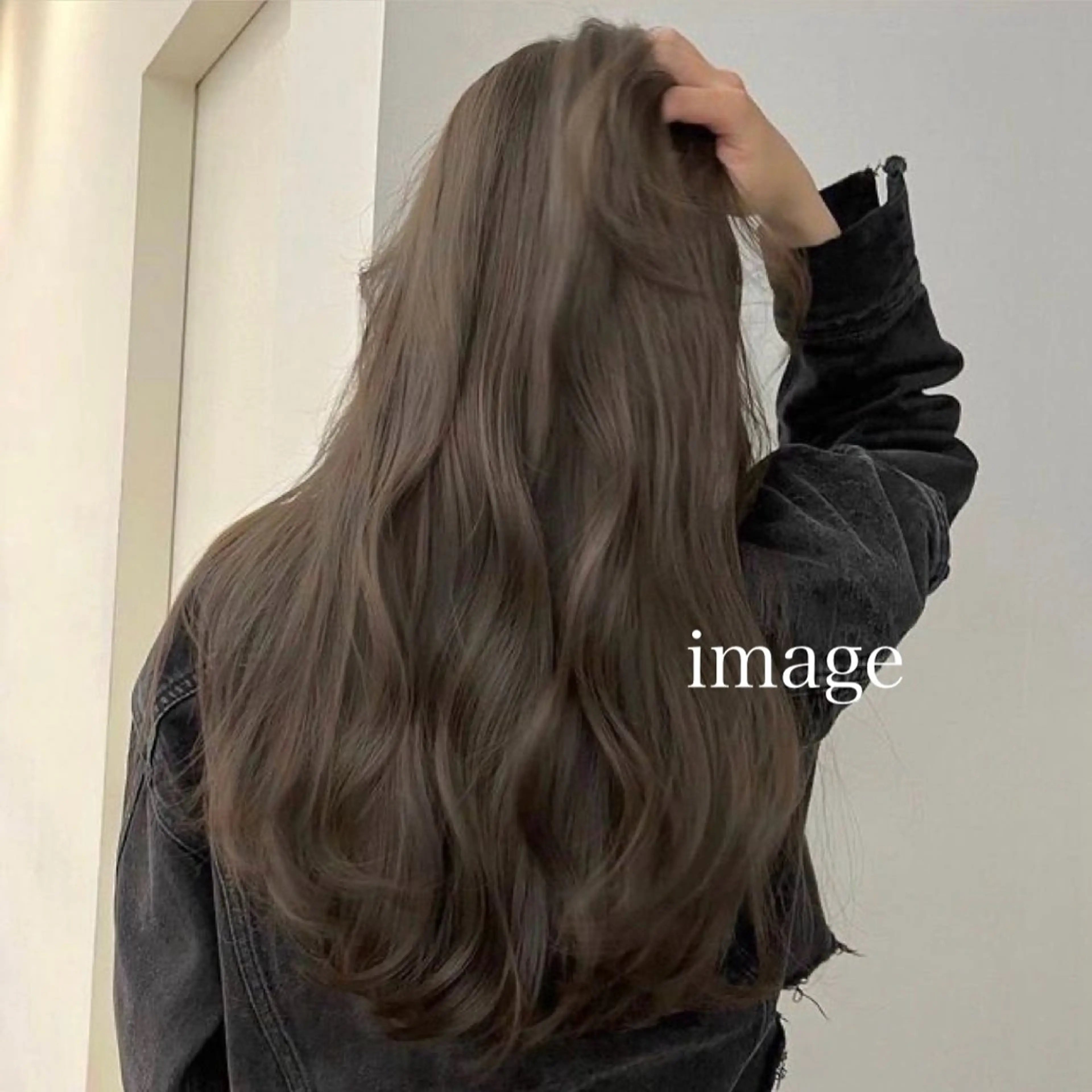 ロング カラー 透け上品ハイトーン 職人ゆうと🤍のヘアスタイル