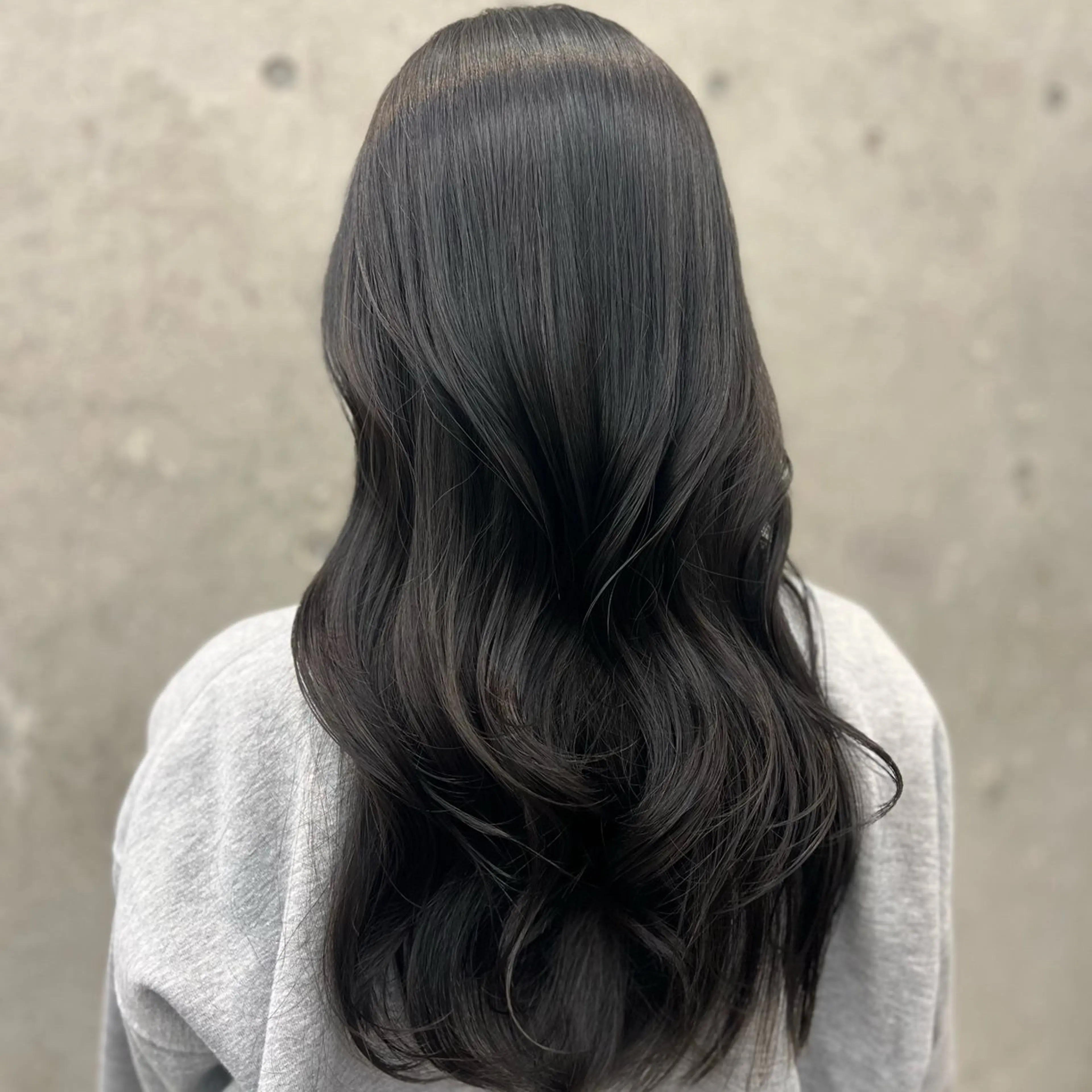ロング カラー 透明感カラー オレンジ ヘアカラー トリートメント AIN.ANLY 明治神宮前所属・ムツキ/品のある 艶カラー/縮毛矯正のヘアスタイル