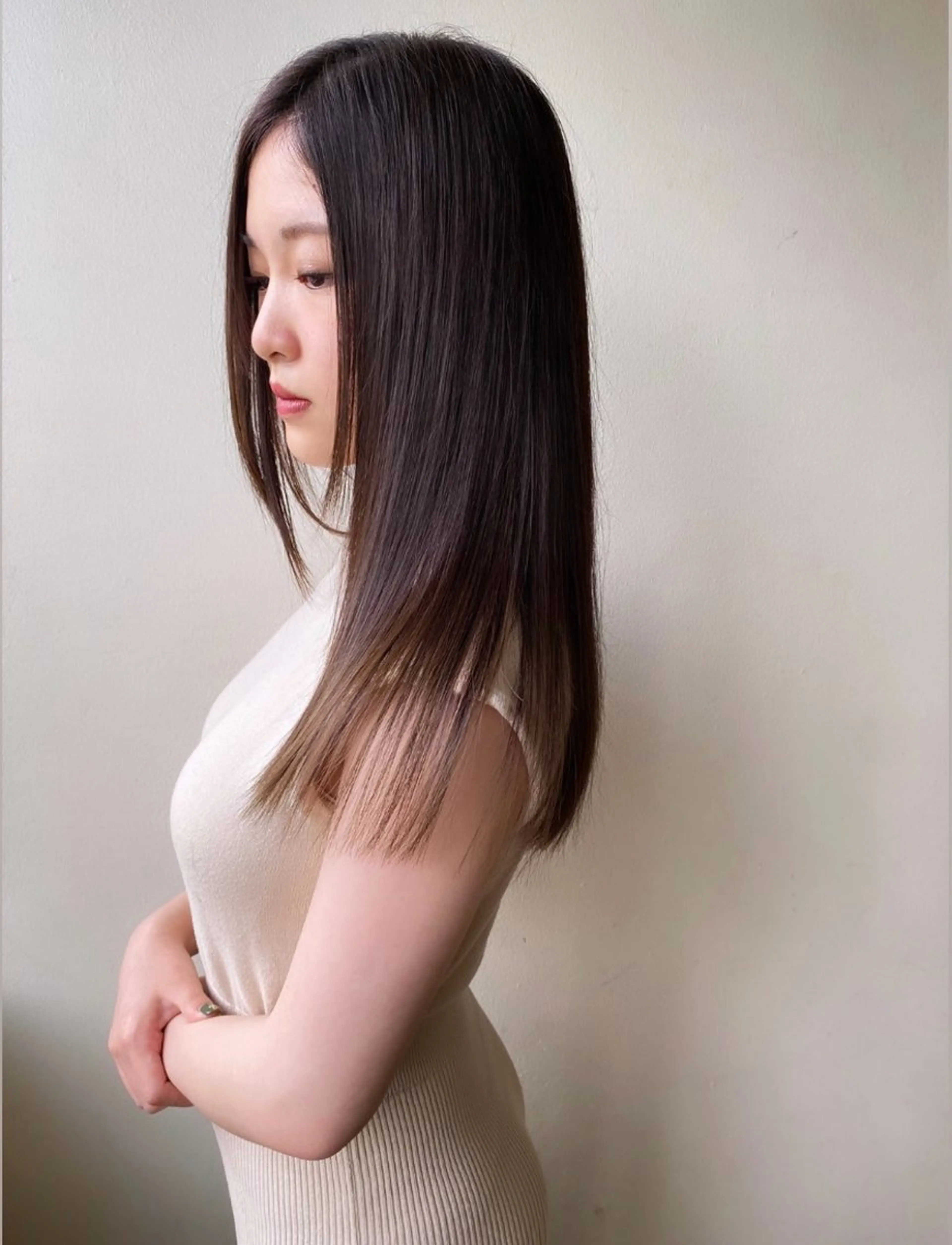 デザインカット+髪質改善ULTOWAトリートメント(マイクロバブル付)の写真