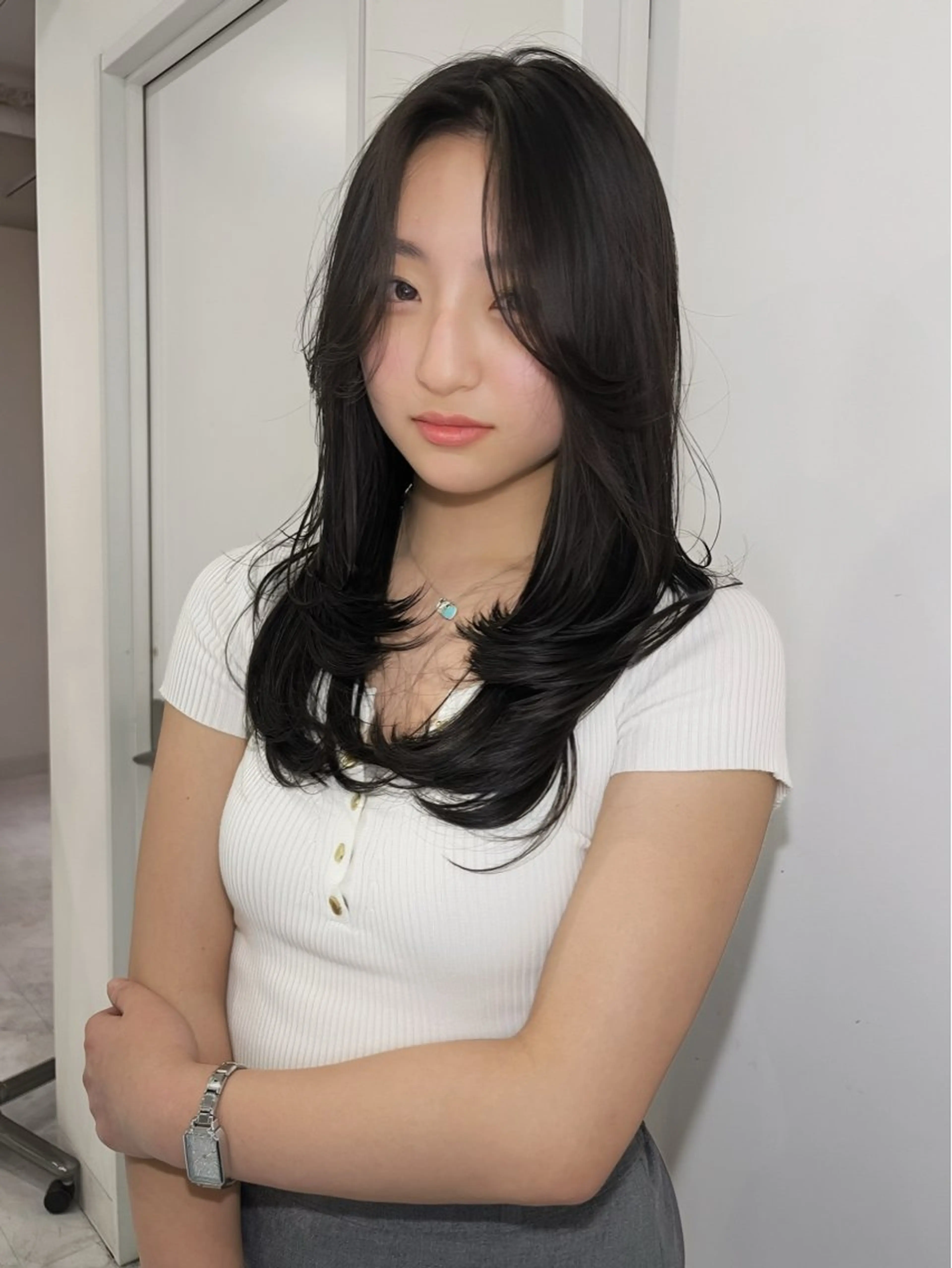 ロング レイヤーカット YOLO/ HANAのヘアスタイル