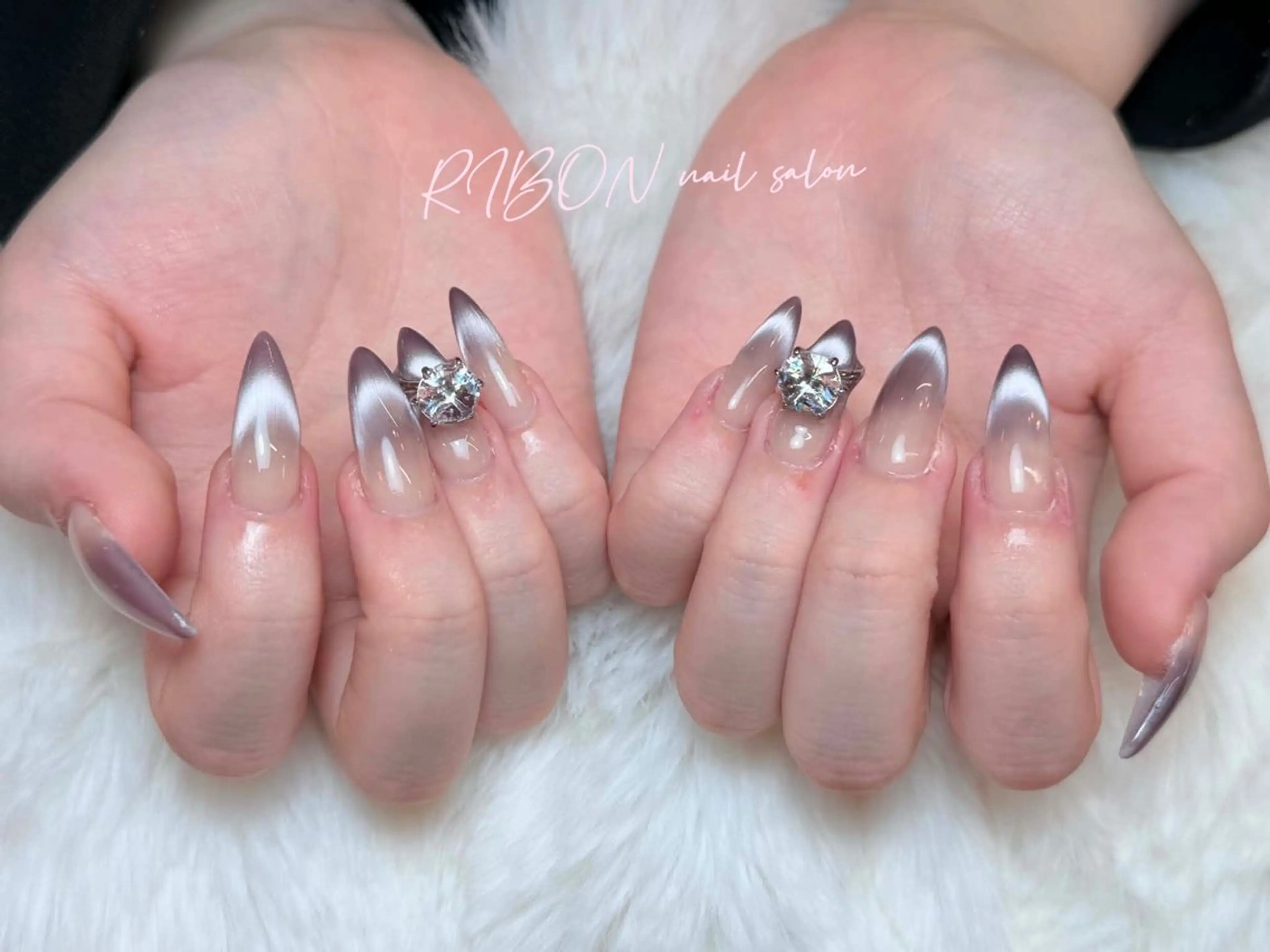 ネイル チークネイル 長さ出し フレンチネイル ジェルネイル グラデーション ハンドネイル RIBON nail 高田馬場のネイルデザイン