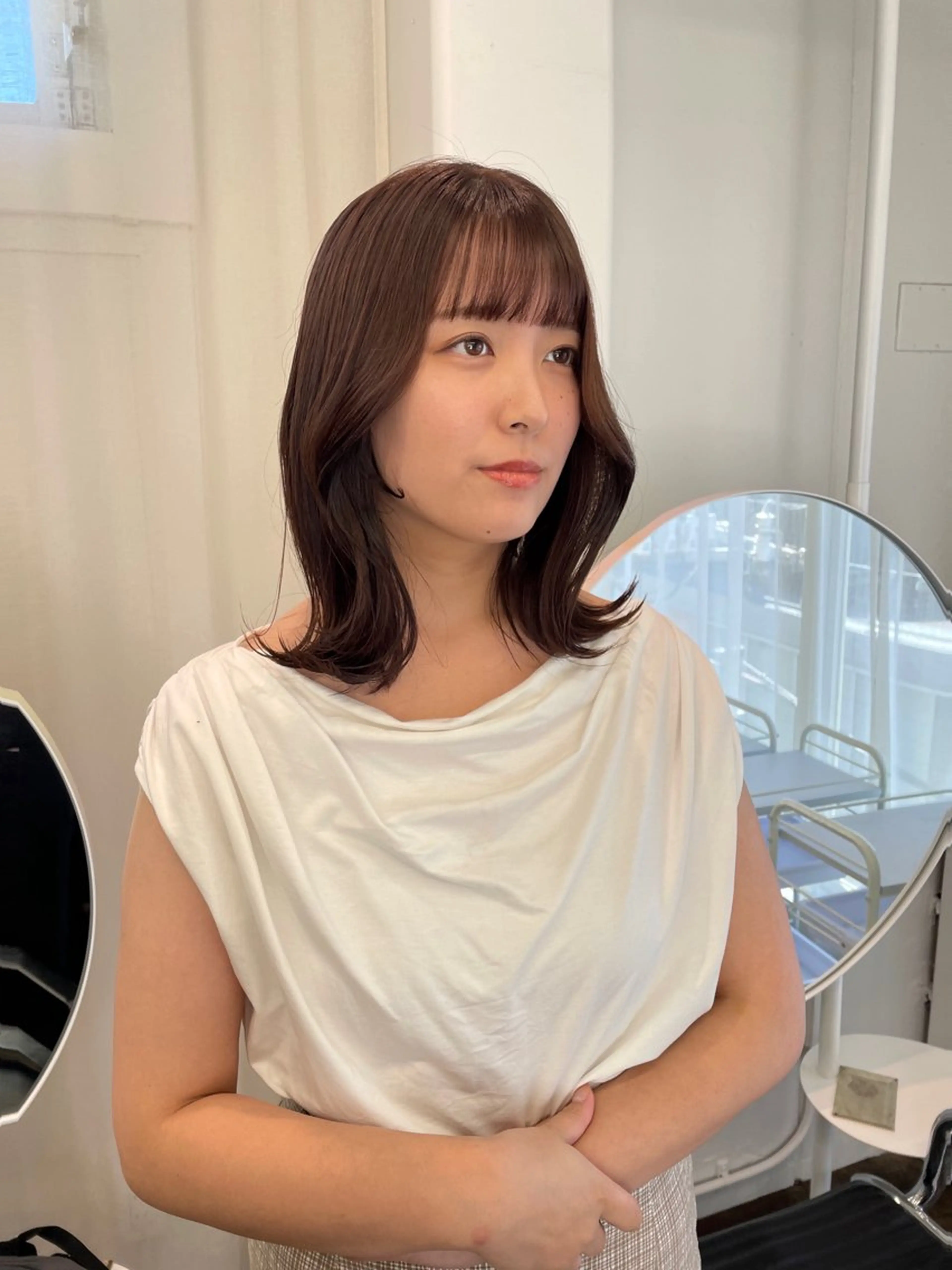 ミディアム カラー ブラウンカラー マロンブラウン レイヤーカット🎀 kanaのヘアスタイル