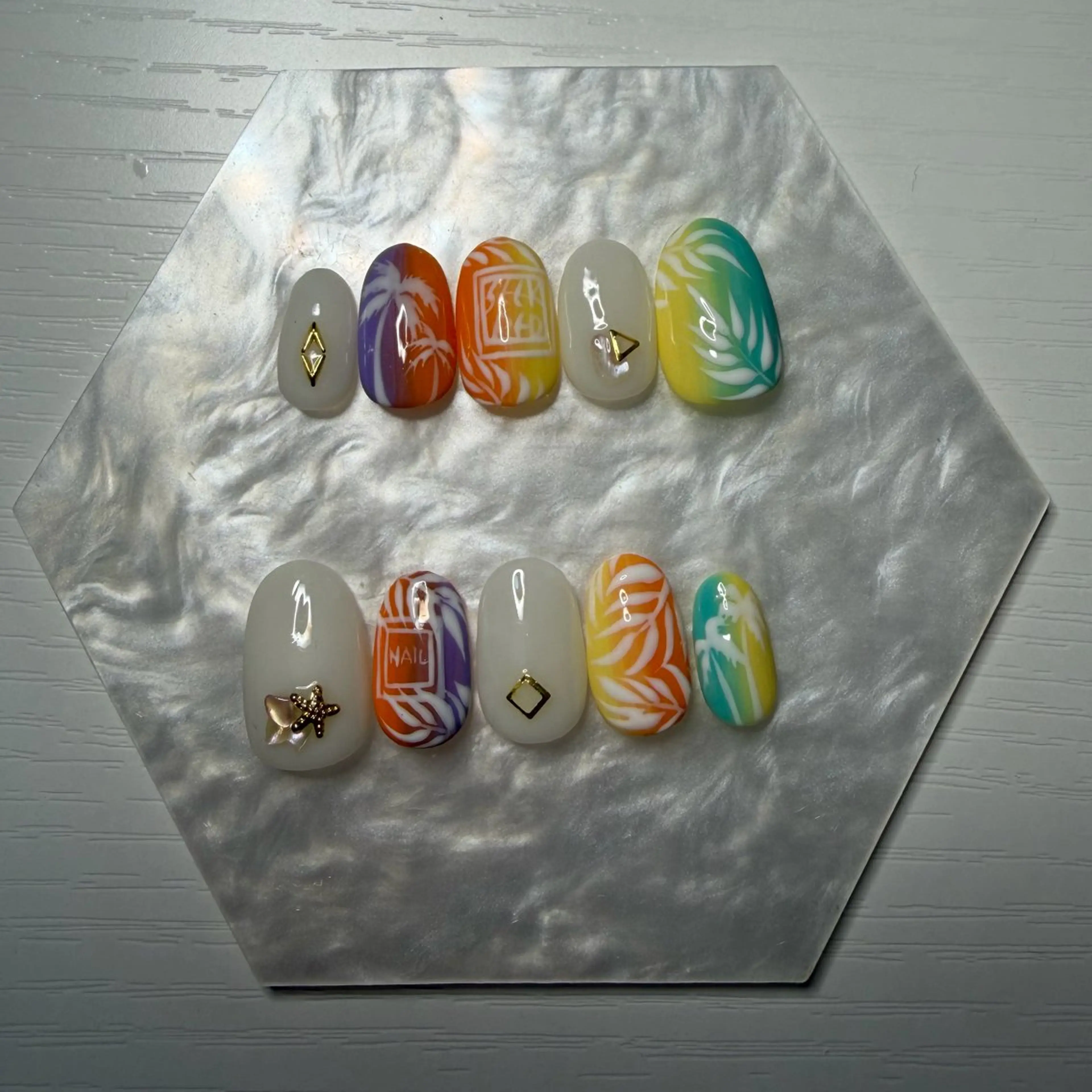 ネイル アートネイル 持ち込み ネイルチップ Yoshitake Saoriのネイルデザイン