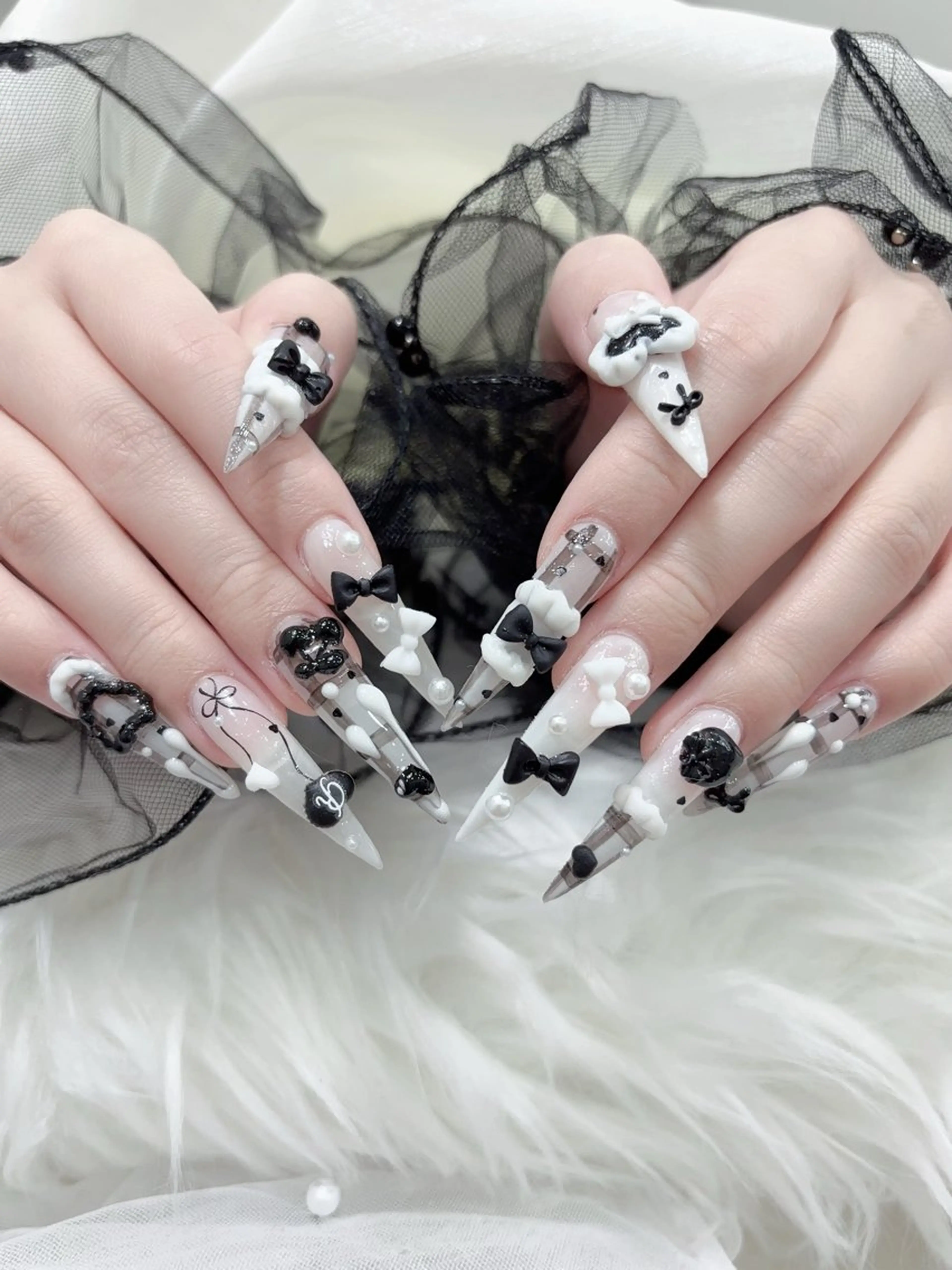 ネイル 成人式 マグネットネイル 大理石ネイル(マーブル) リボン 夏ネイル ハンドネイル MoMoA Nail ネイル長さ出し専門店のネイルデザイン