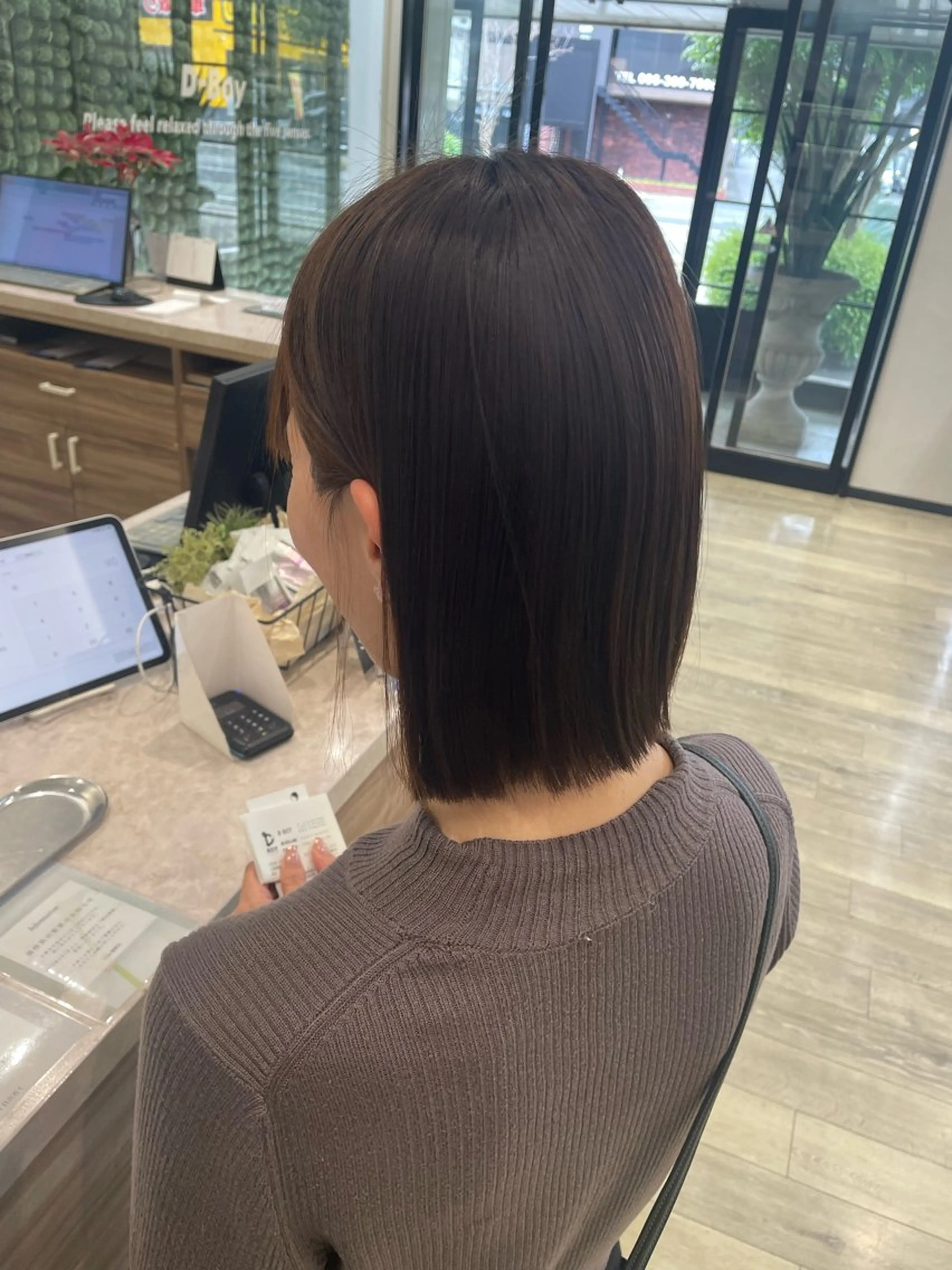 ミディアム ボブ 縮毛矯正 カット 縮毛矯正 田中 あかりのヘアスタイル